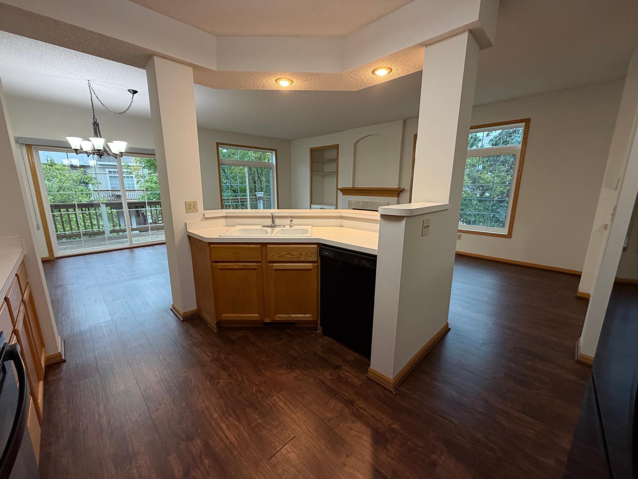 214 Christenson Way Ne Property Photo 8