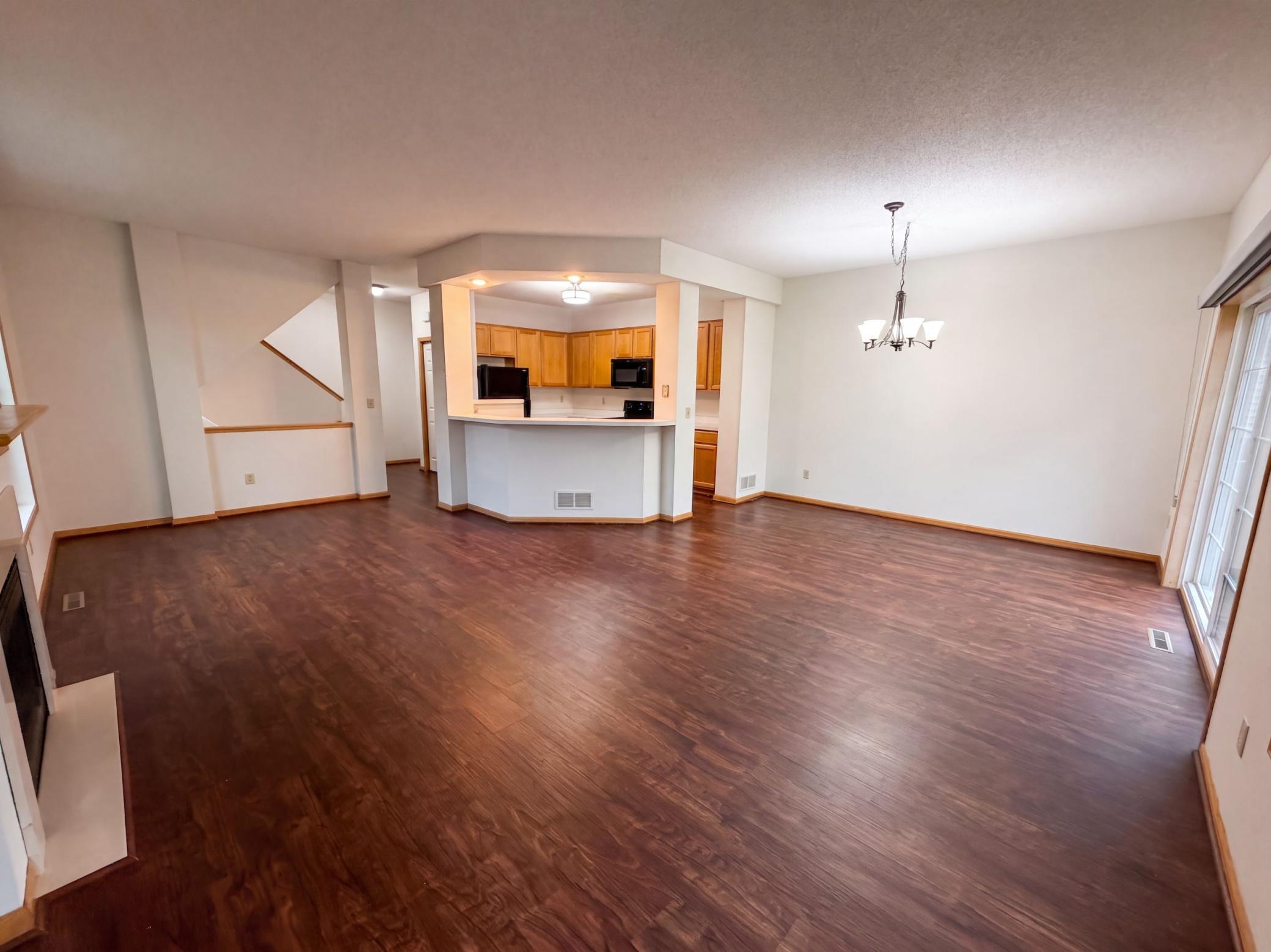 214 Christenson Way Ne Property Photo 9