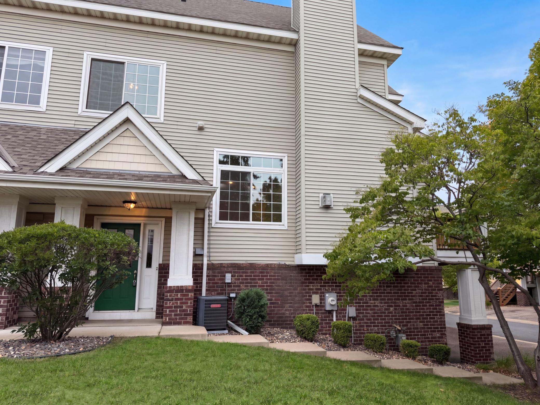 214 Christenson Way Ne Property Photo 18