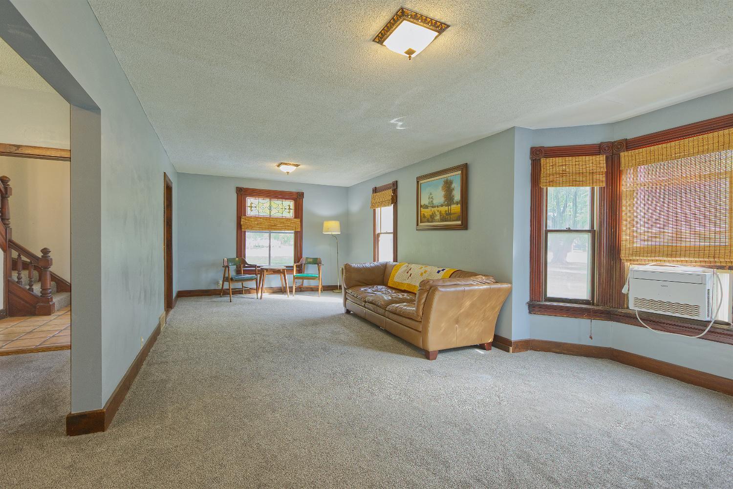 440 3rd Street Sw Property Photo 7