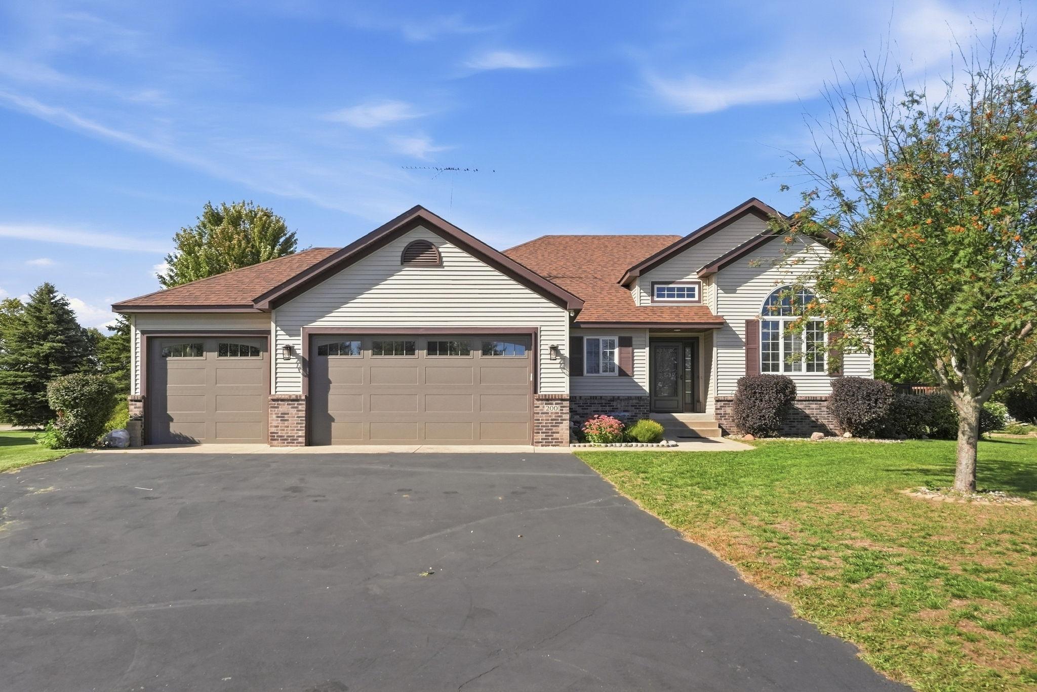 200 Victory Avenue Property Photo 1