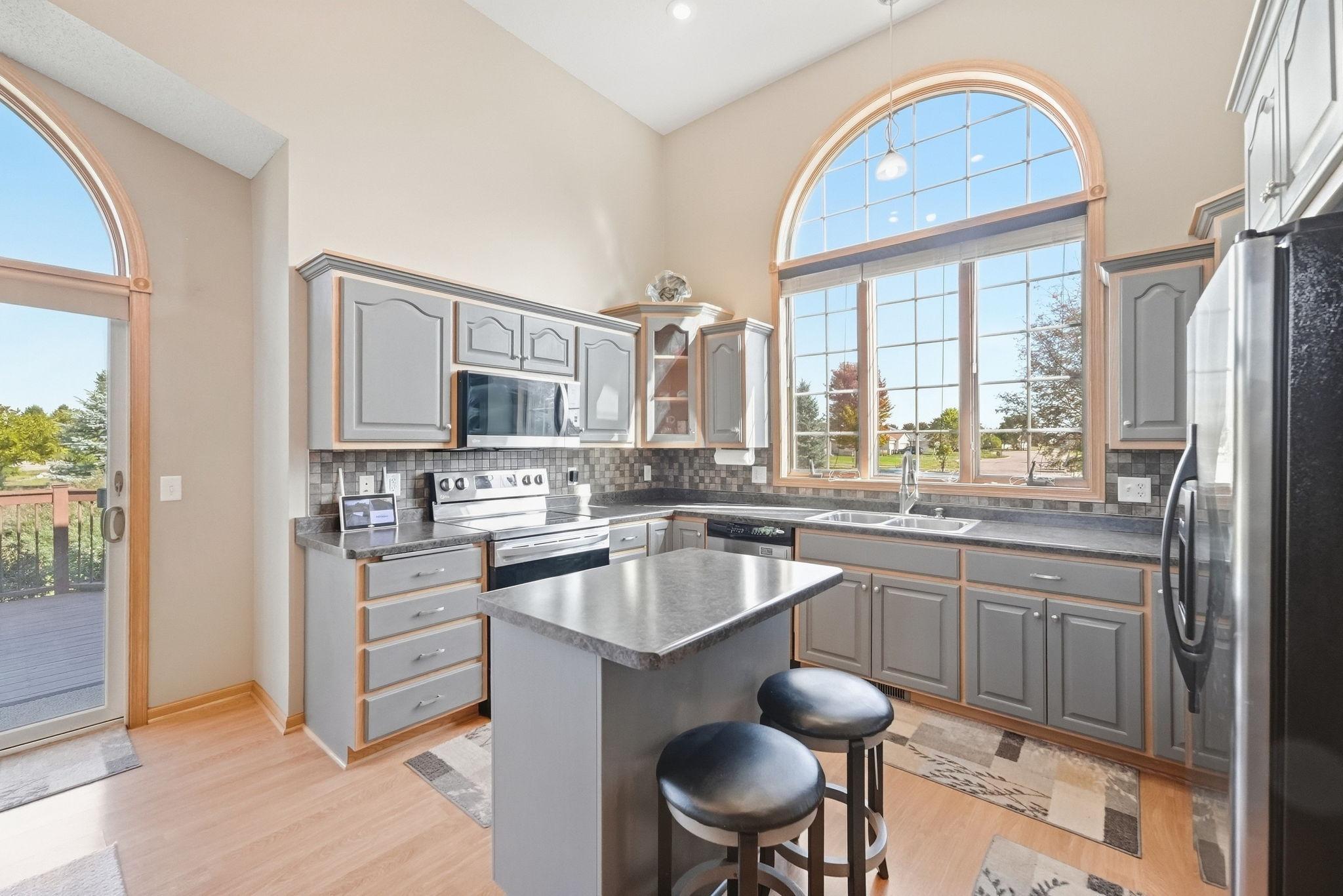 200 Victory Avenue Property Photo 4