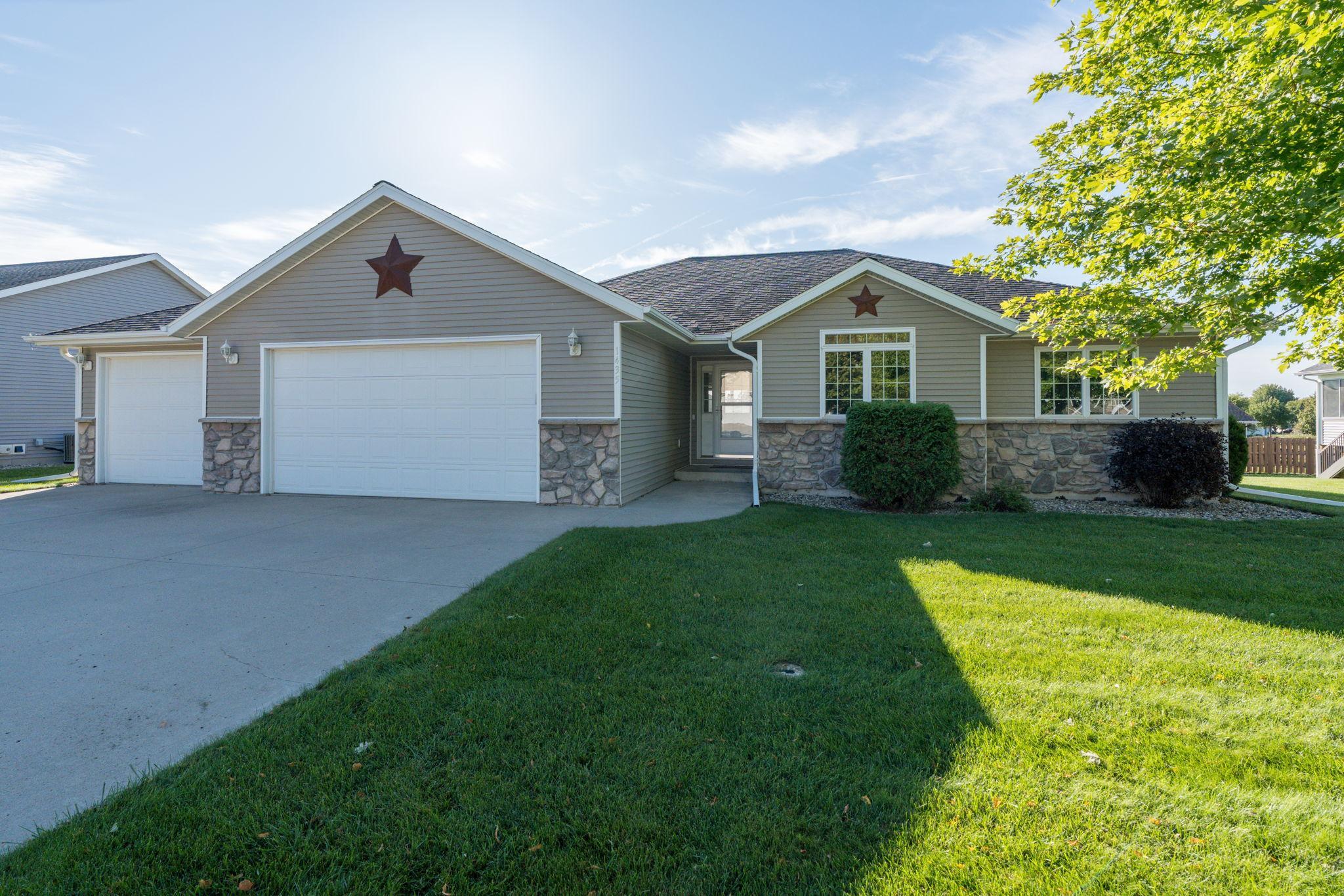 1435 9th Street N Property Photo 1