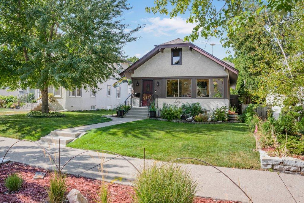 5128 Beard Avenue S Property Photo 2