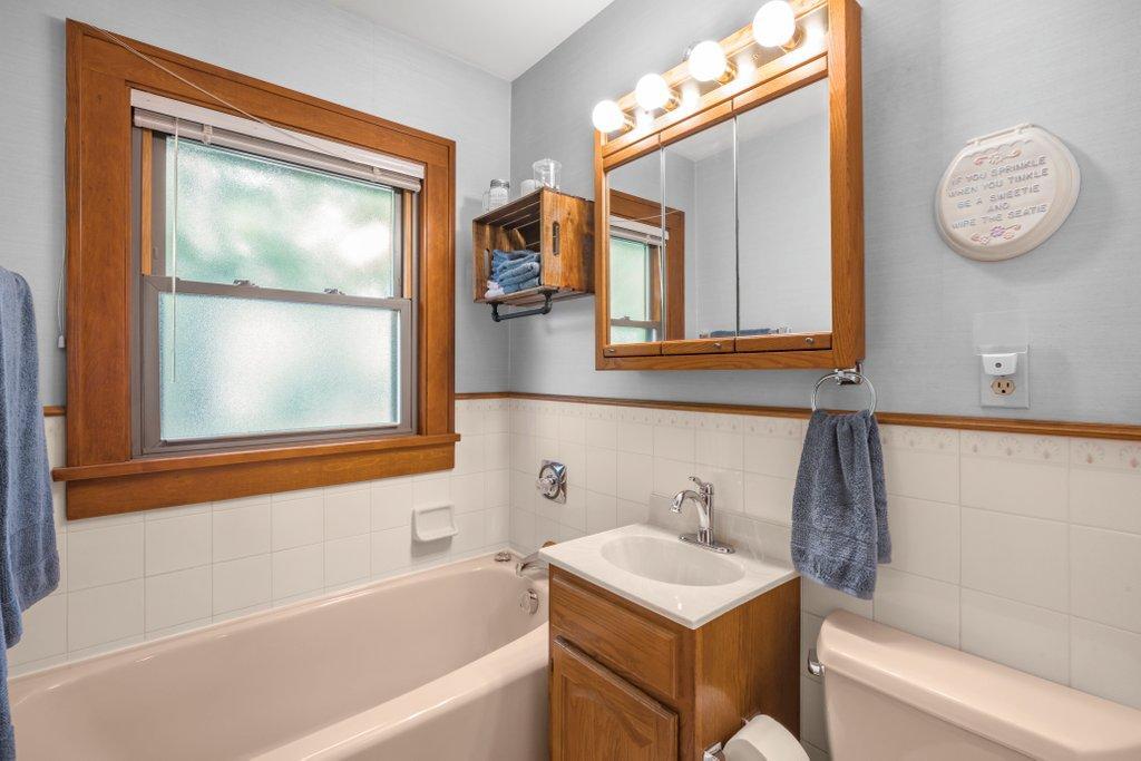 5128 Beard Avenue S Property Photo 19