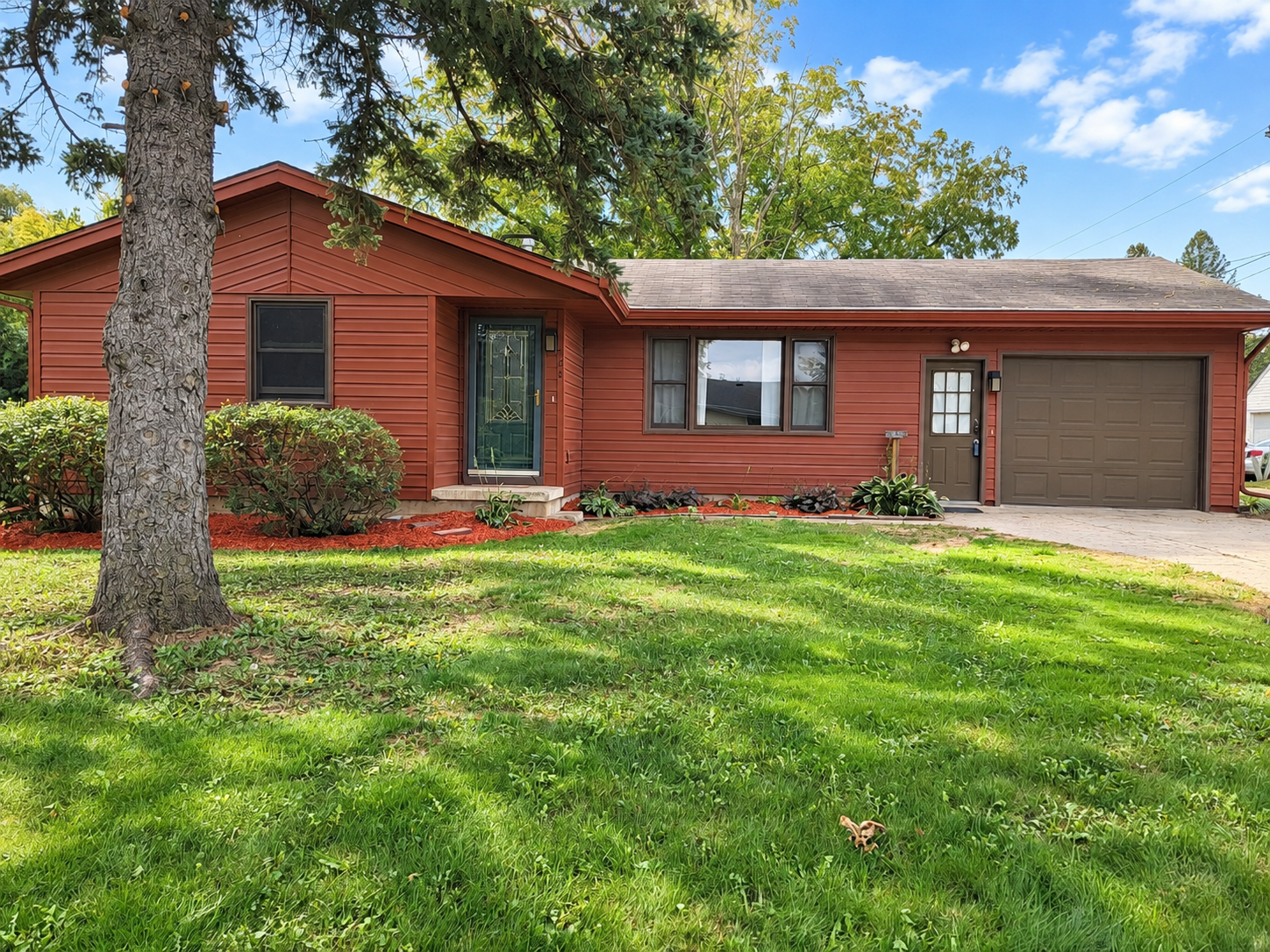 520 Smith Street Property Photo 1