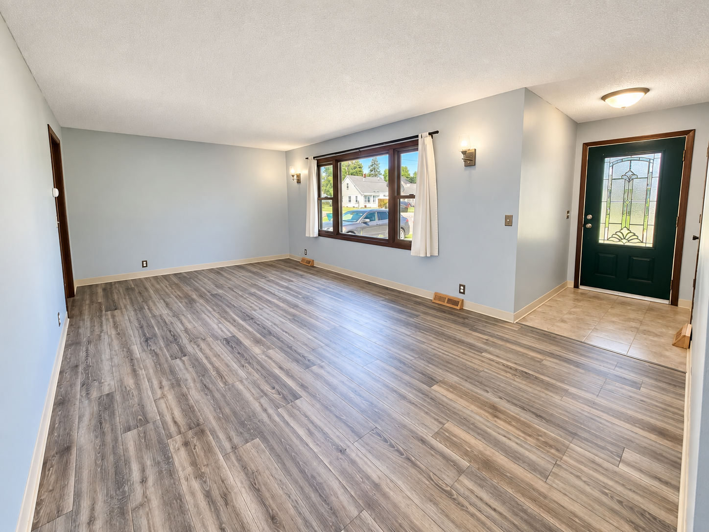 520 Smith Street Property Photo 3