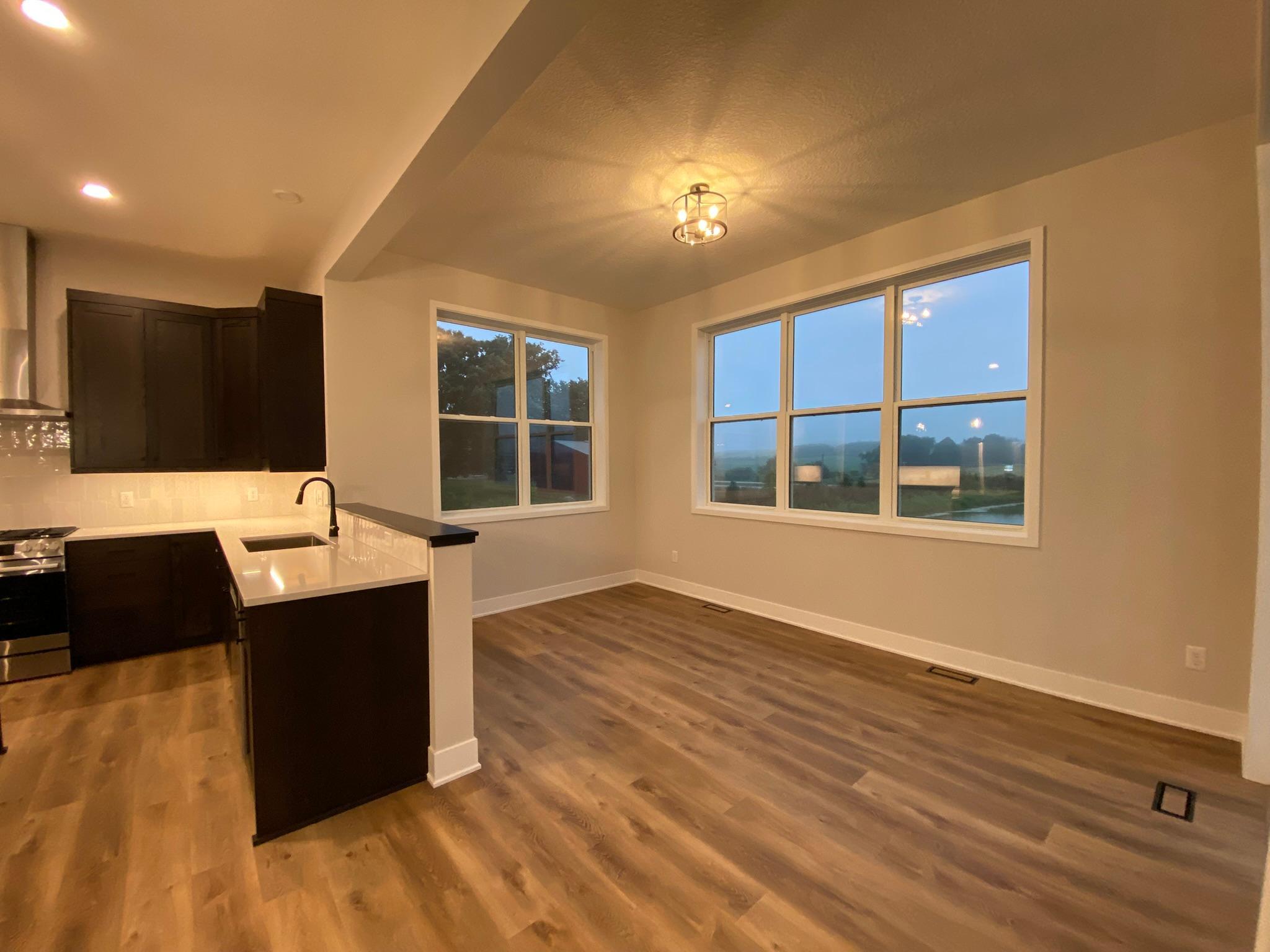 2036 Tamarack Road Property Photo 5