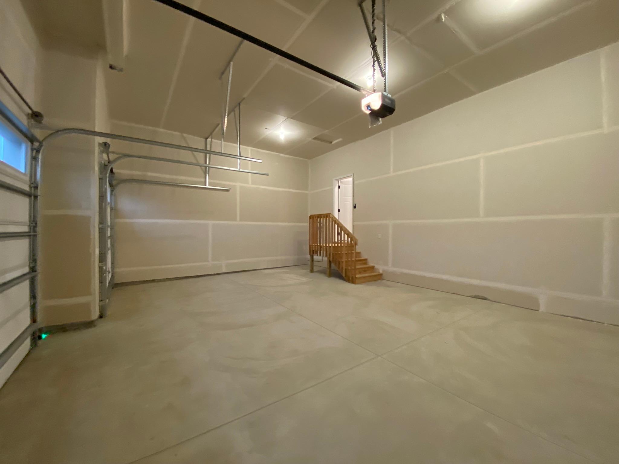 2036 Tamarack Road Property Photo 8