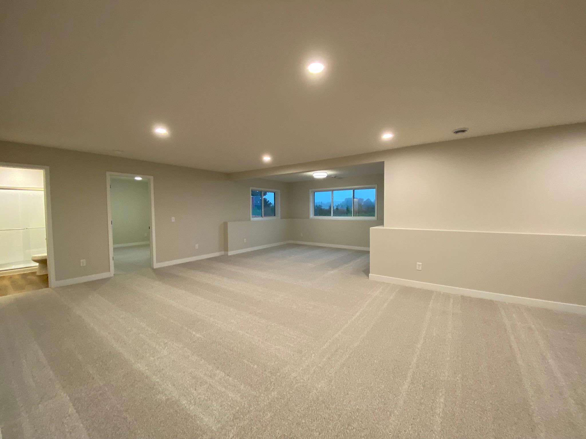 2036 Tamarack Road Property Photo 14