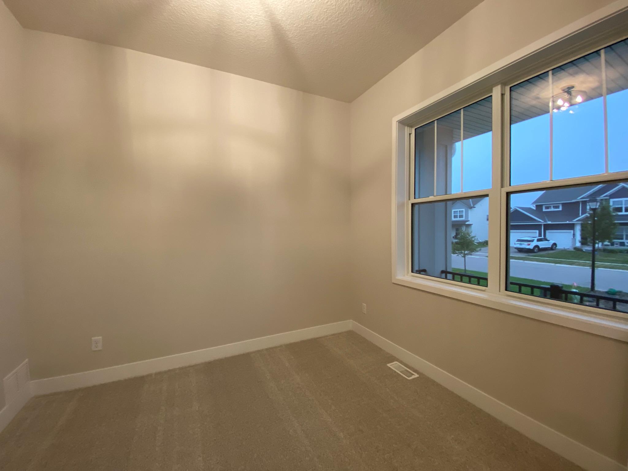 2036 Tamarack Road Property Photo 17