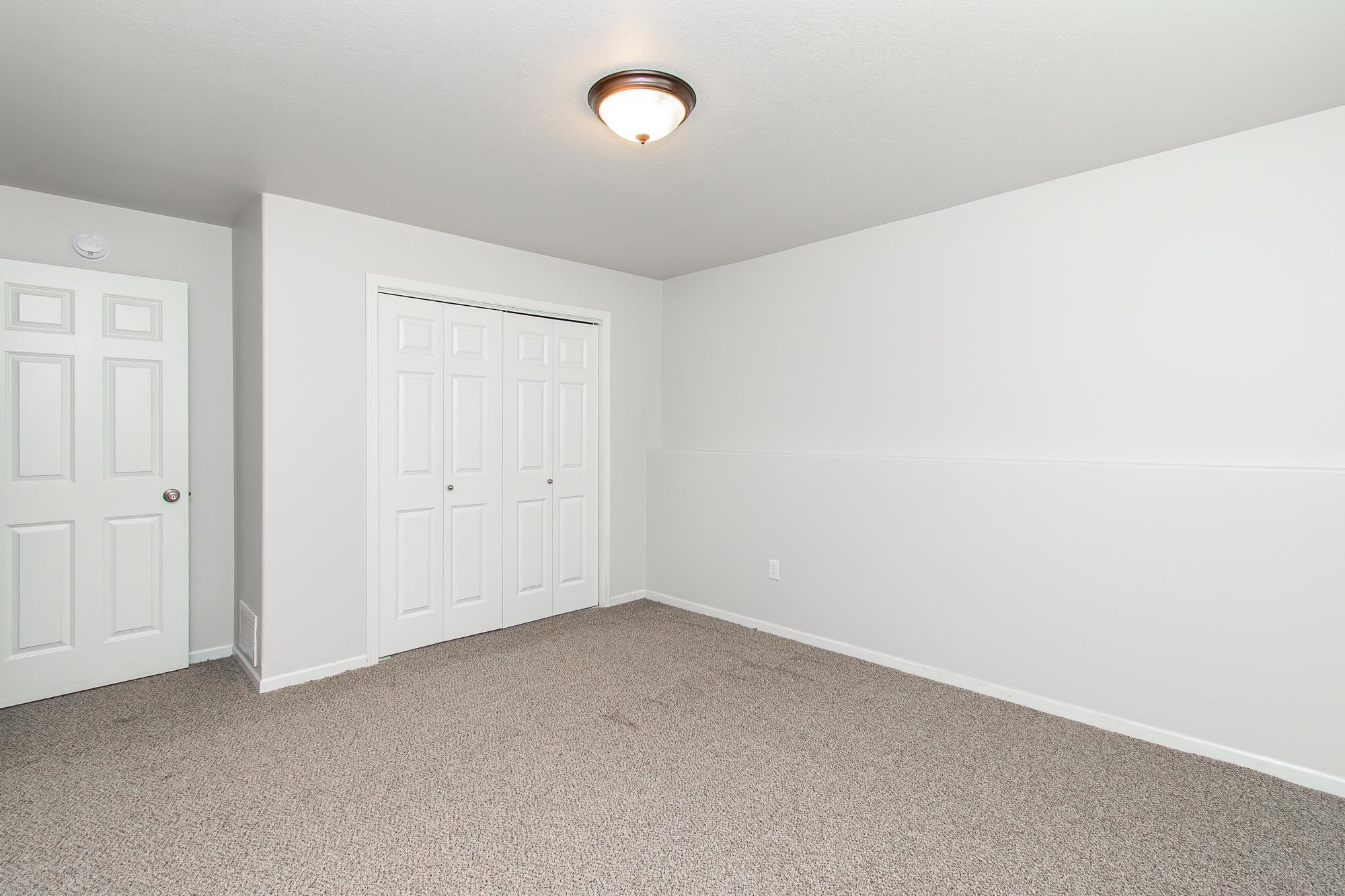 5913 58th Avenue S Property Photo 36