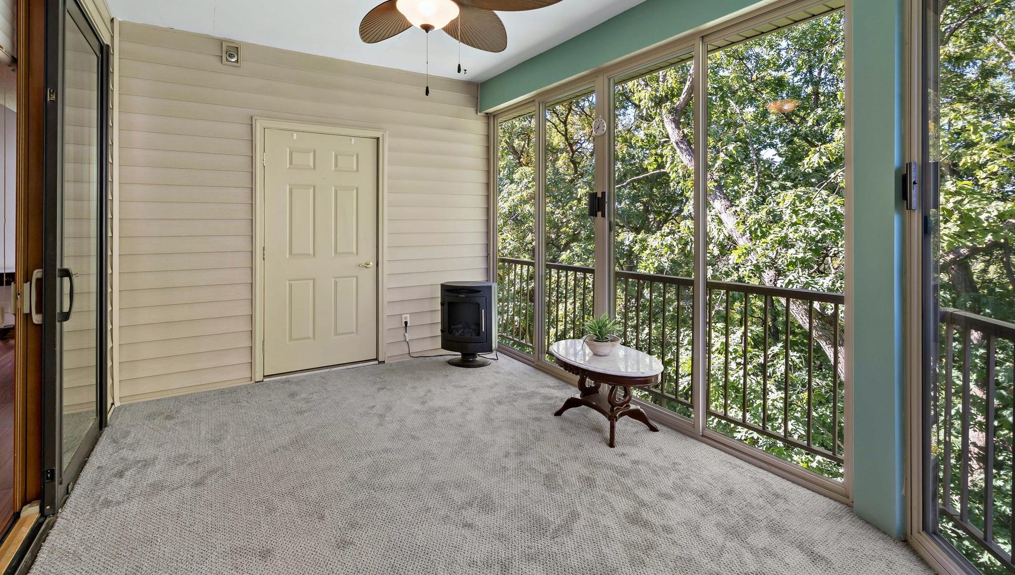 5985 Rowland Road 308 Property Photo 13
