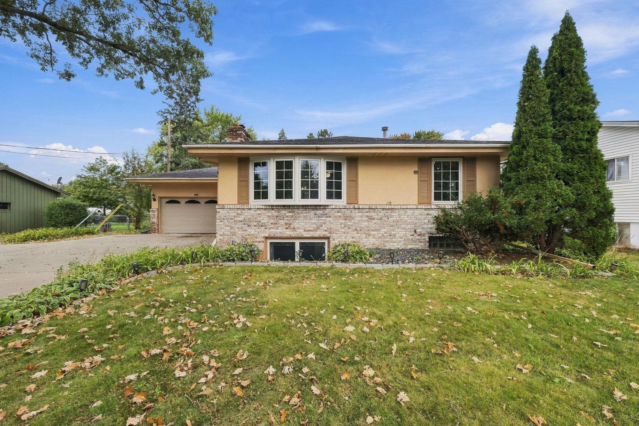 1436 E Old Shakopee Road Property Photo 1