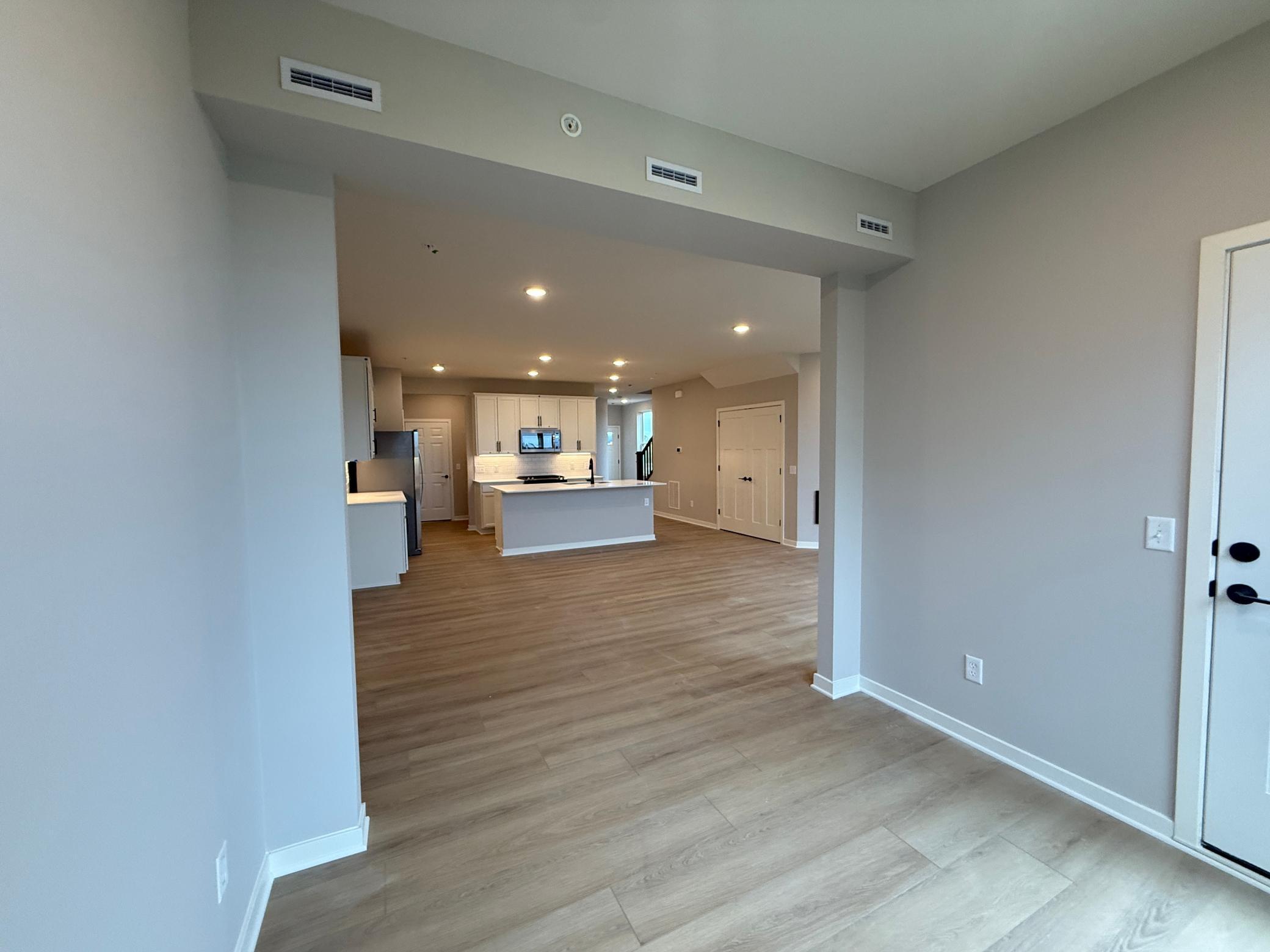 14920 Avondale View Property Photo 8