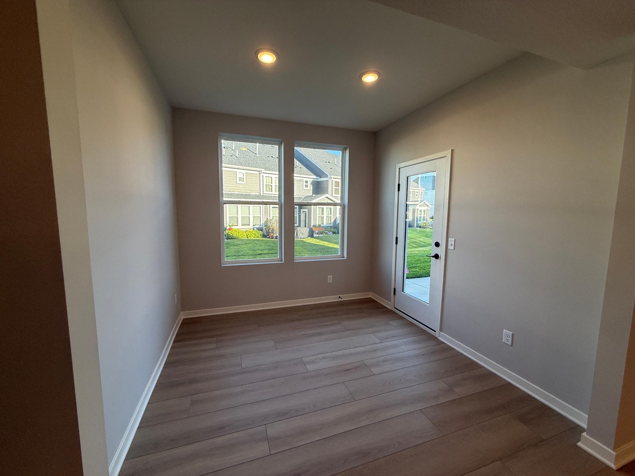 14932 Avondale View Property Photo 12