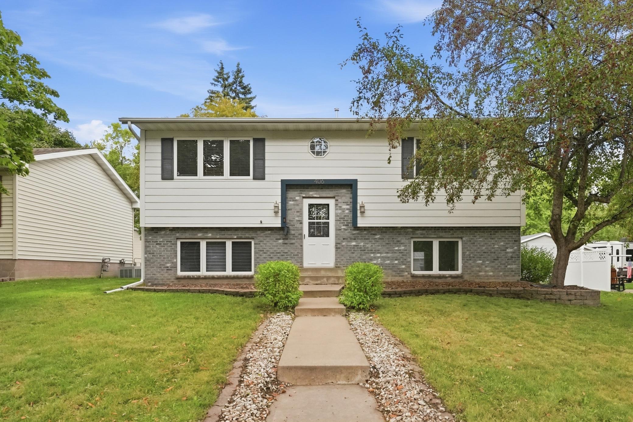 406 5th Avenue N Property Photo 1