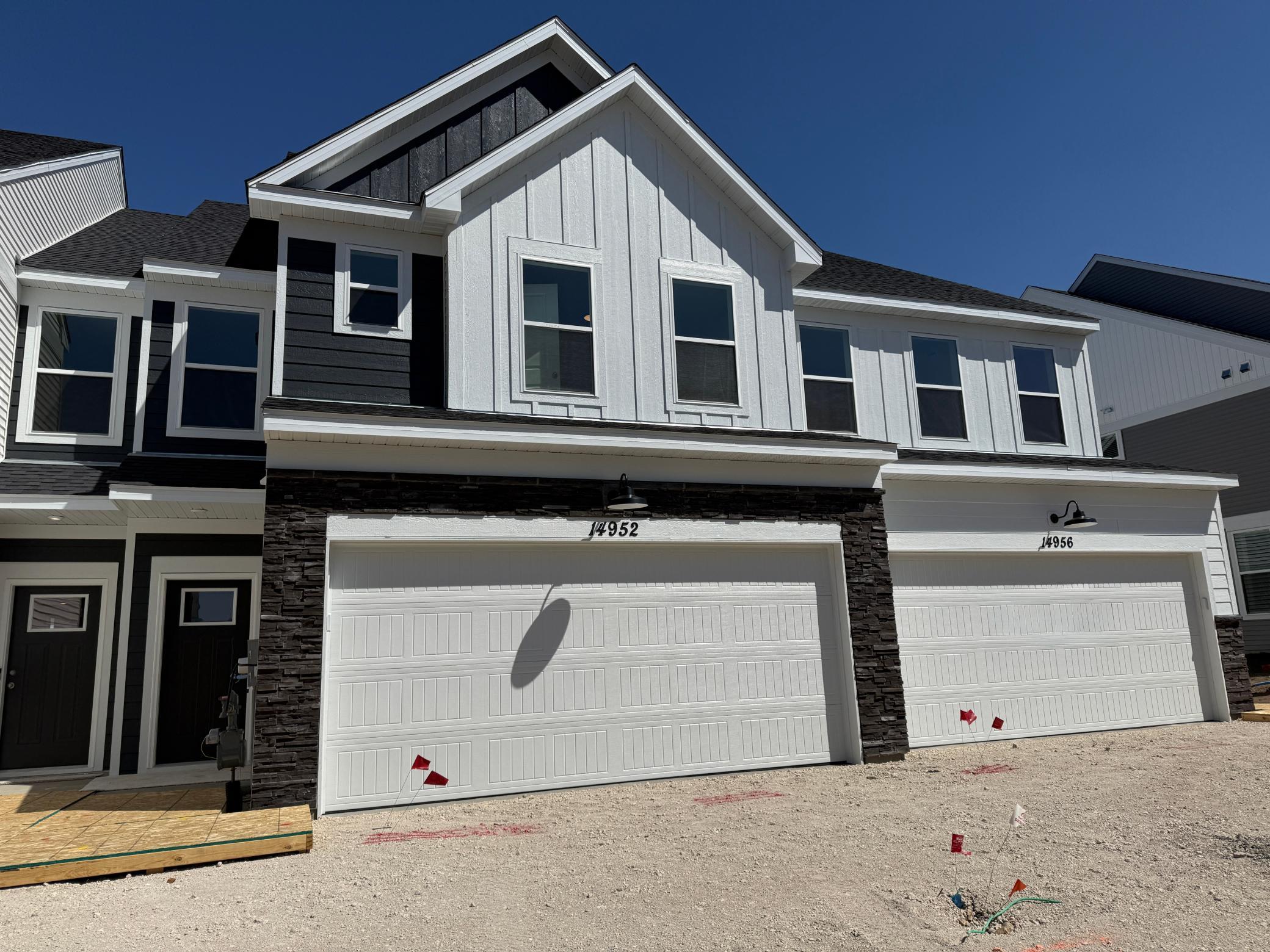 14928 Avondale View Property Photo 4