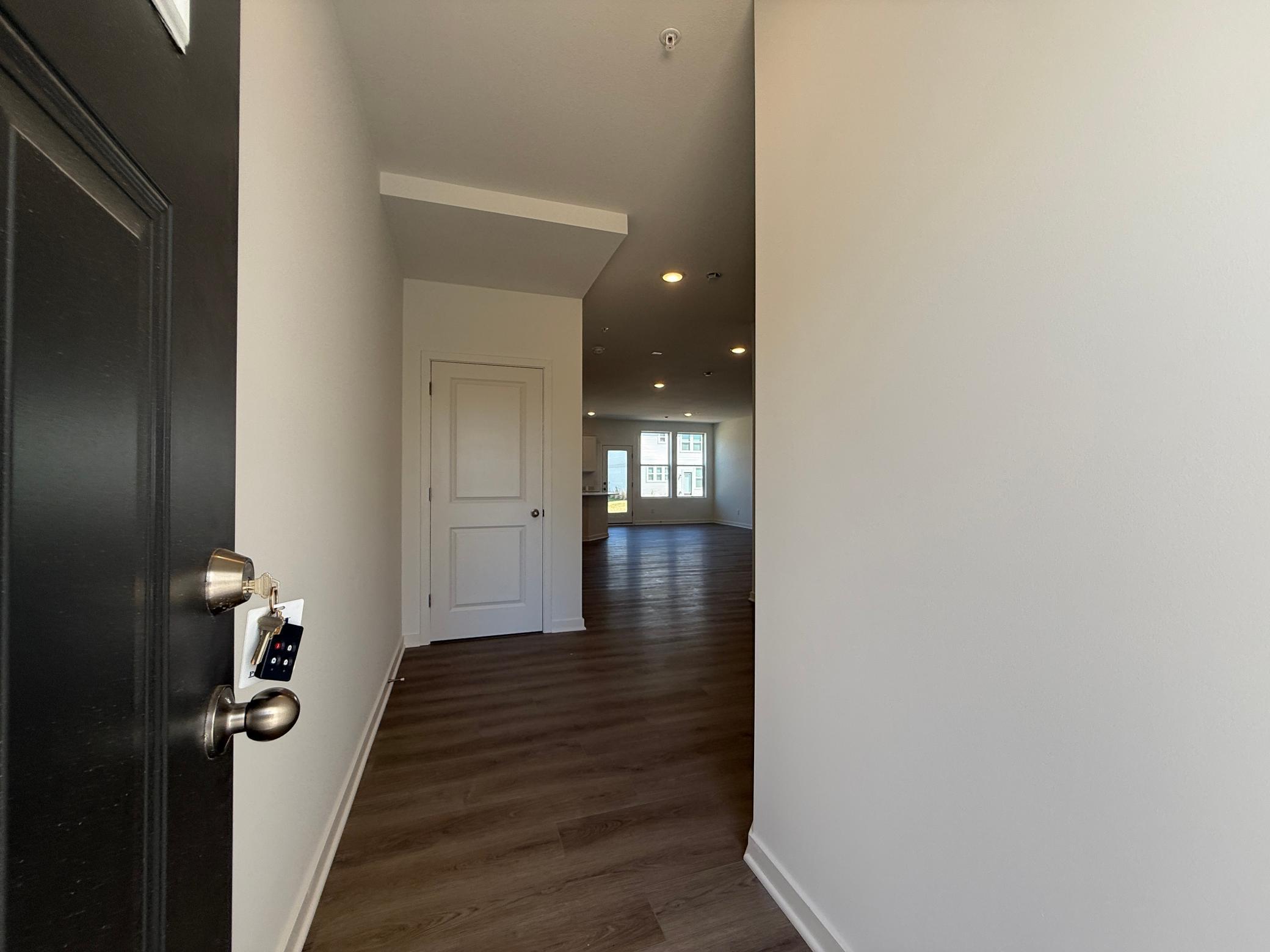 14928 Avondale View Property Photo 5