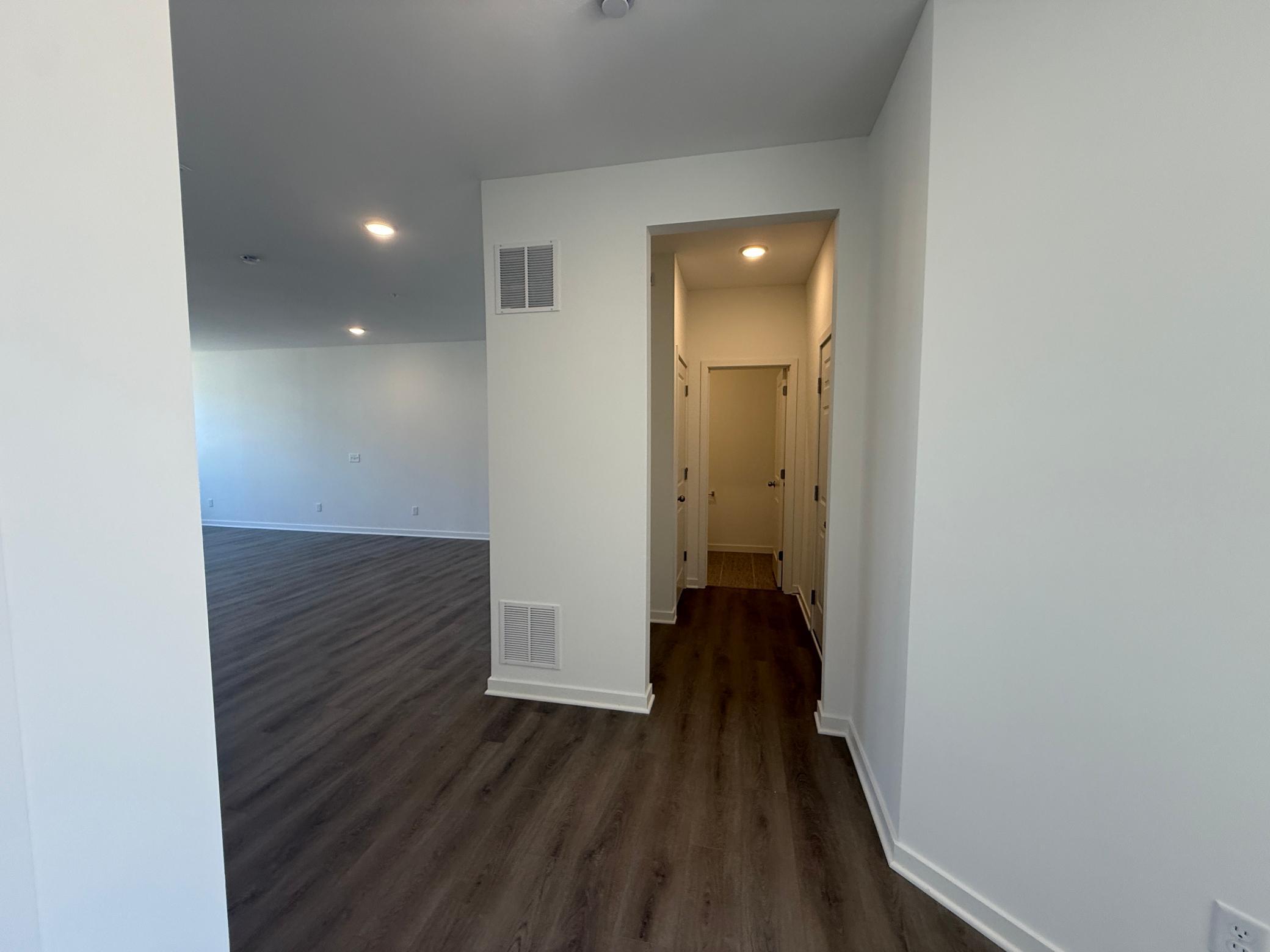 14928 Avondale View Property Photo 6
