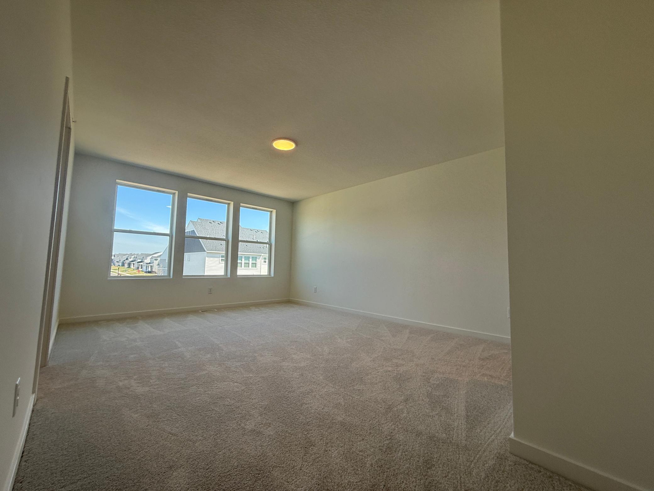 14928 Avondale View Property Photo 11