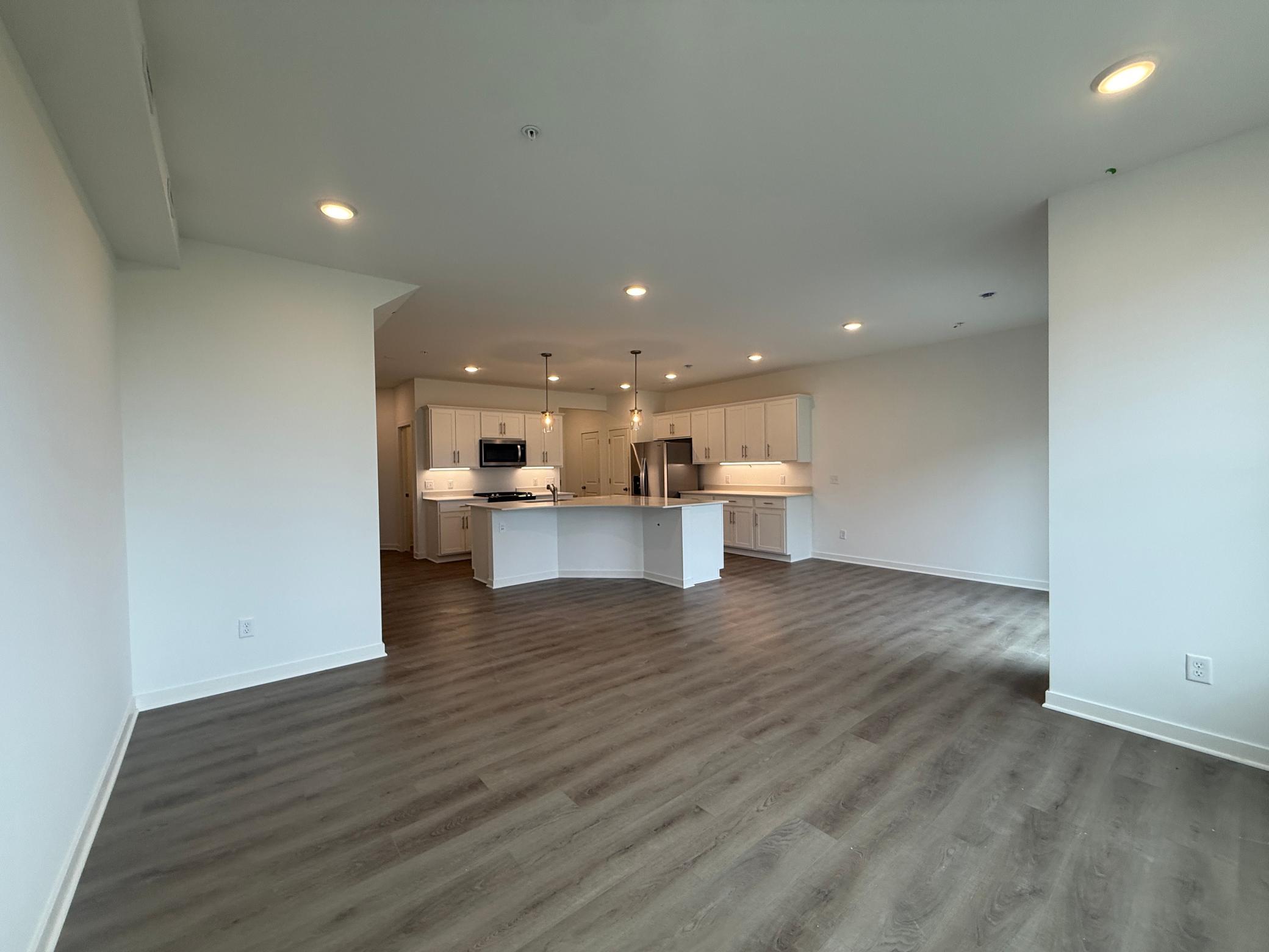 14924 Avondale View Property Photo 12