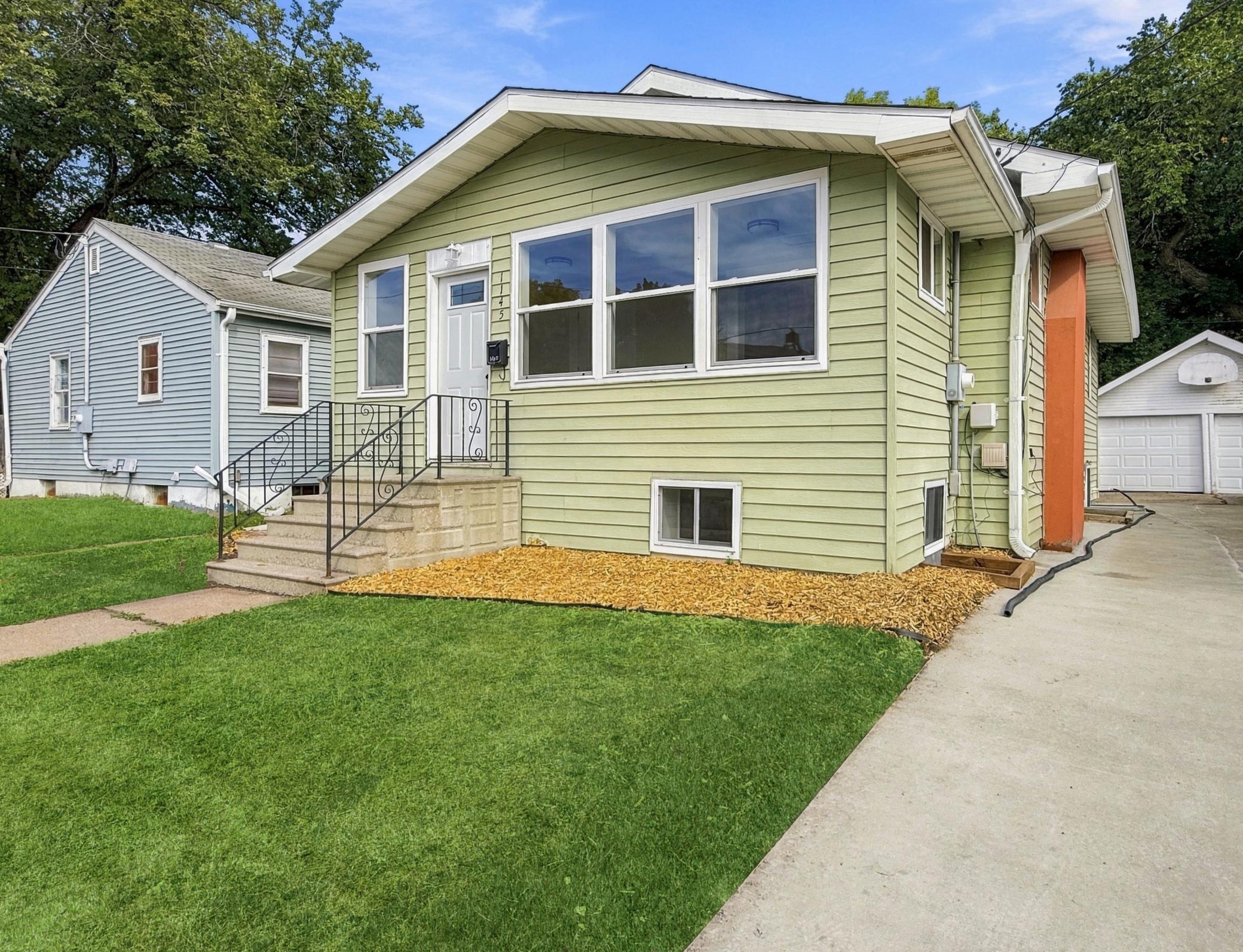 1145 9th Street N