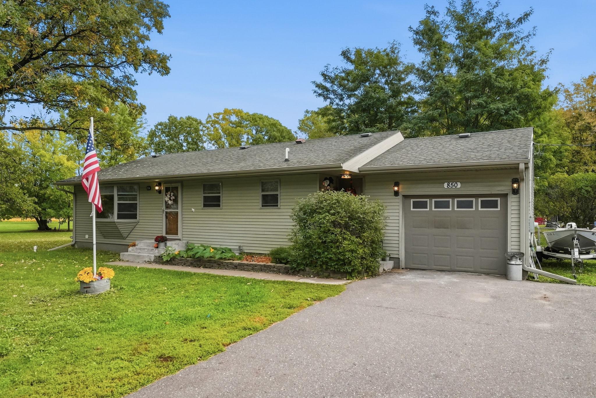 850 S Alger Avenue Property Photo 7