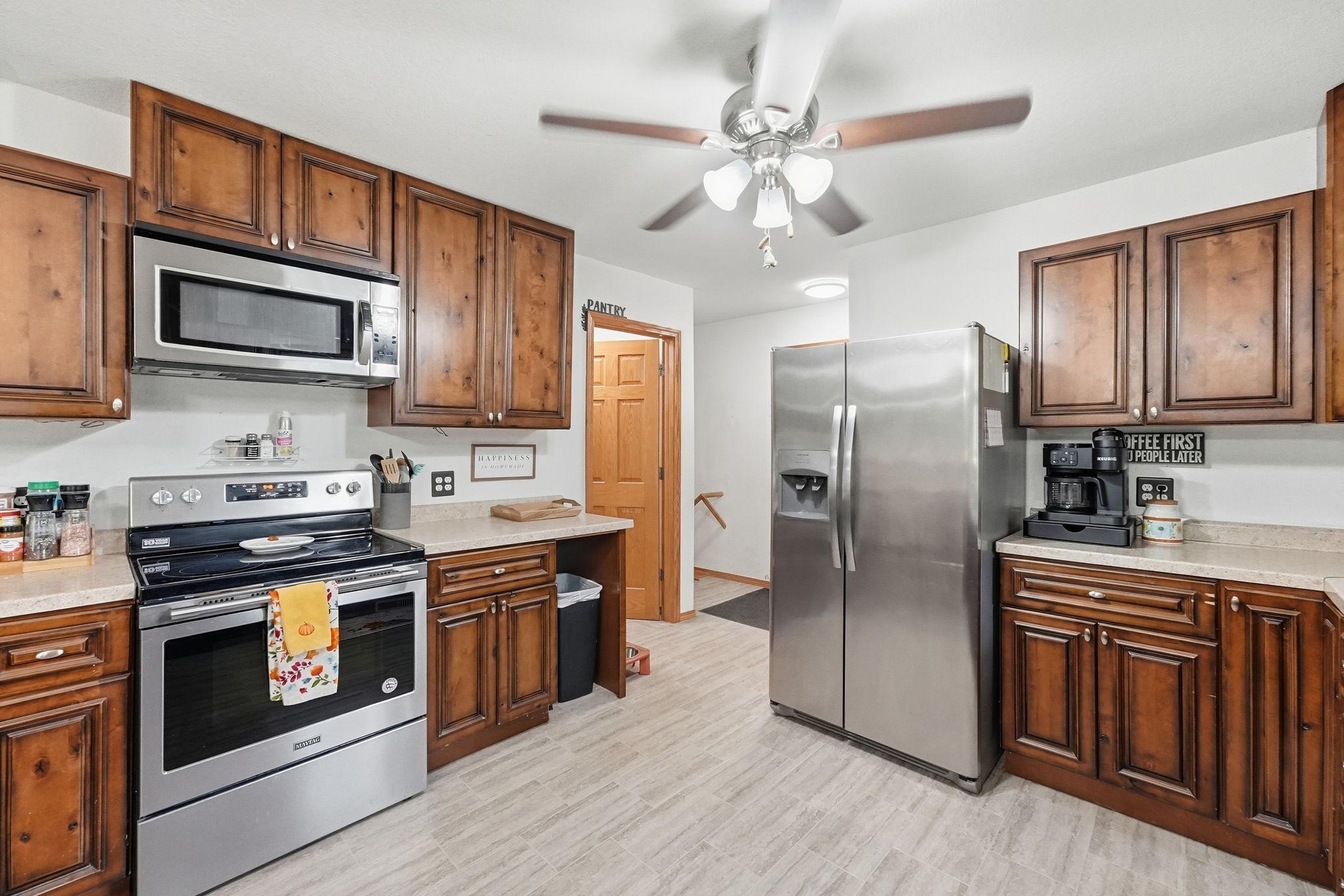 850 S Alger Avenue Property Photo 18