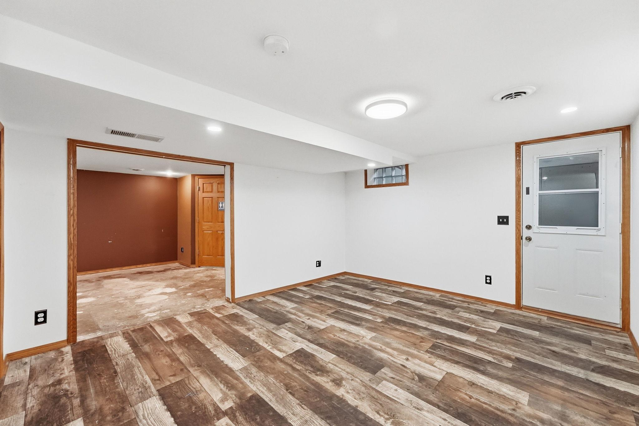 850 S Alger Avenue Property Photo 37