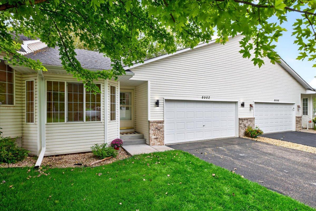 8002 Marsh Run Court Property Photo 1