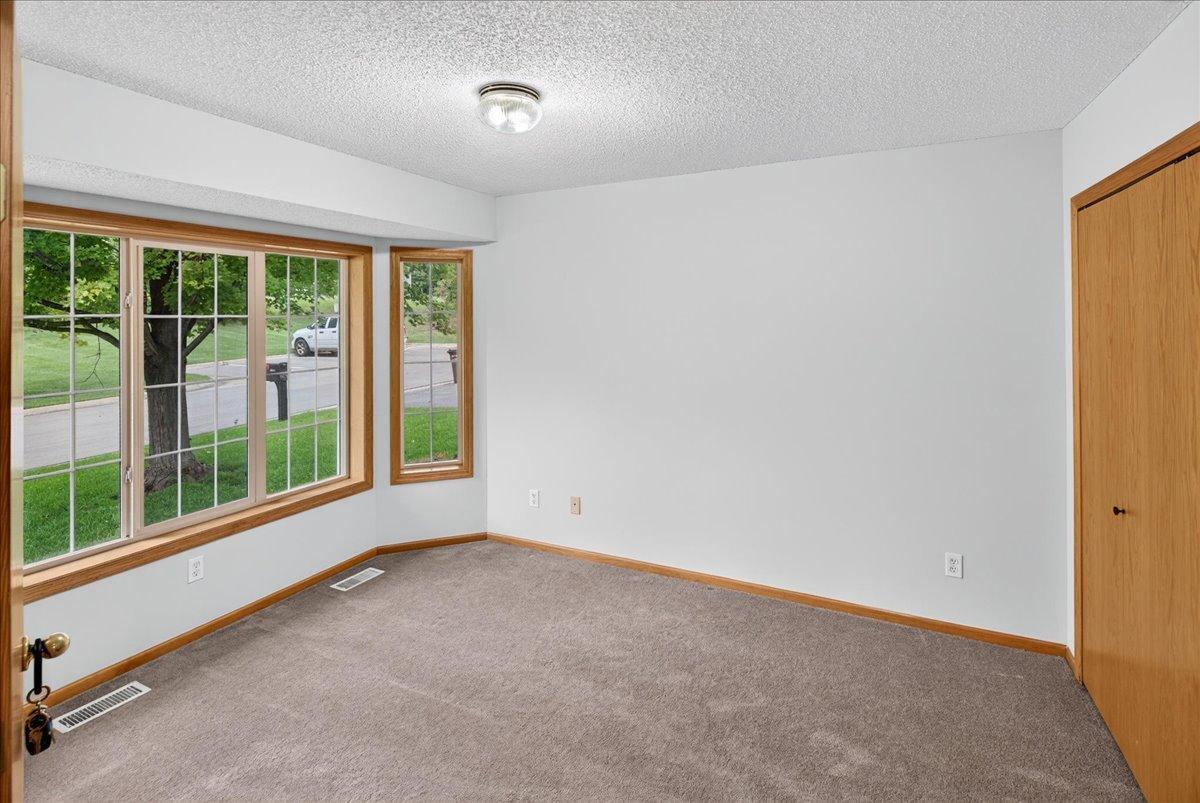 8002 Marsh Run Court Property Photo 6