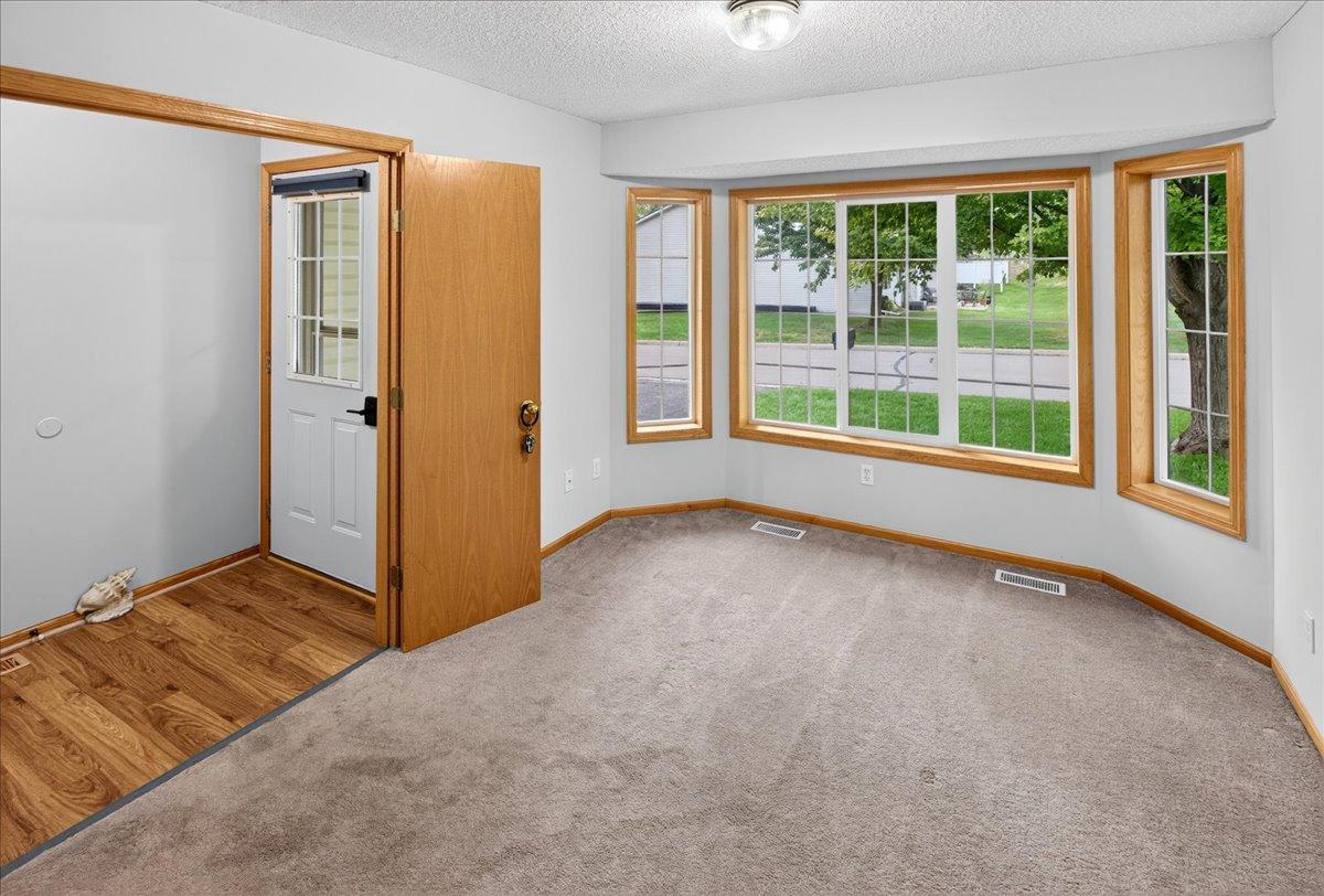 8002 Marsh Run Court Property Photo 8