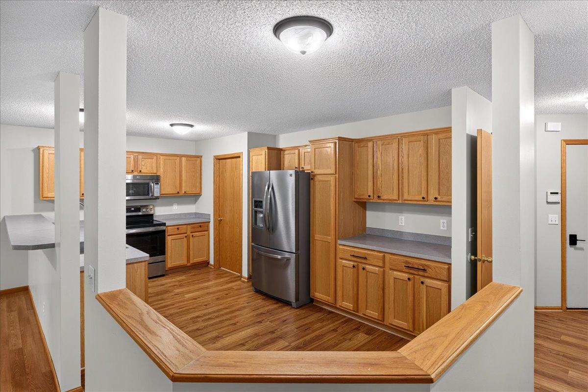 8002 Marsh Run Court Property Photo 13