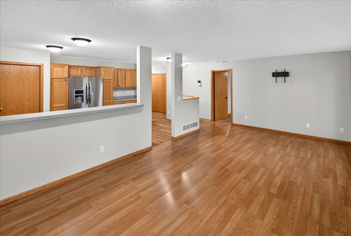 8002 Marsh Run Court Property Photo 17