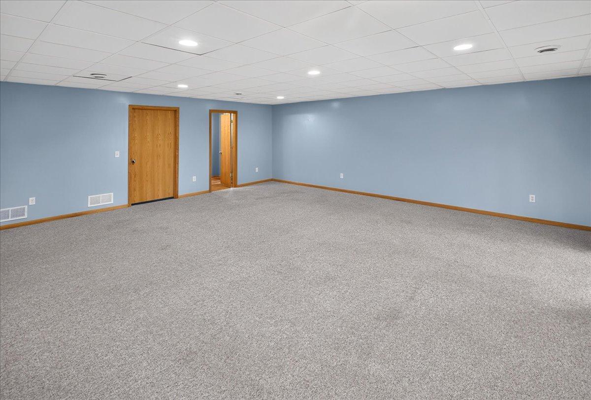 8002 Marsh Run Court Property Photo 32