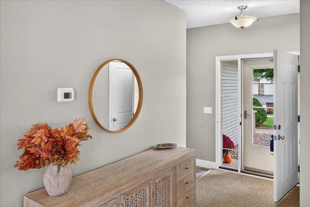 137 6th Street Sw Property Photo 9