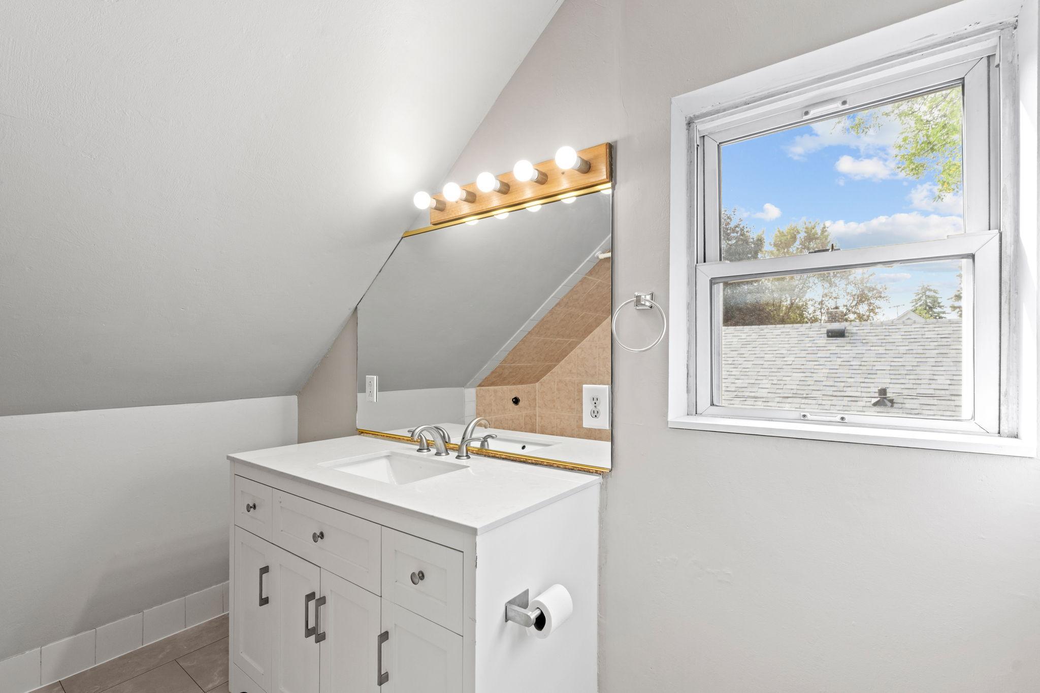 4129 5th Street Ne Property Photo 22