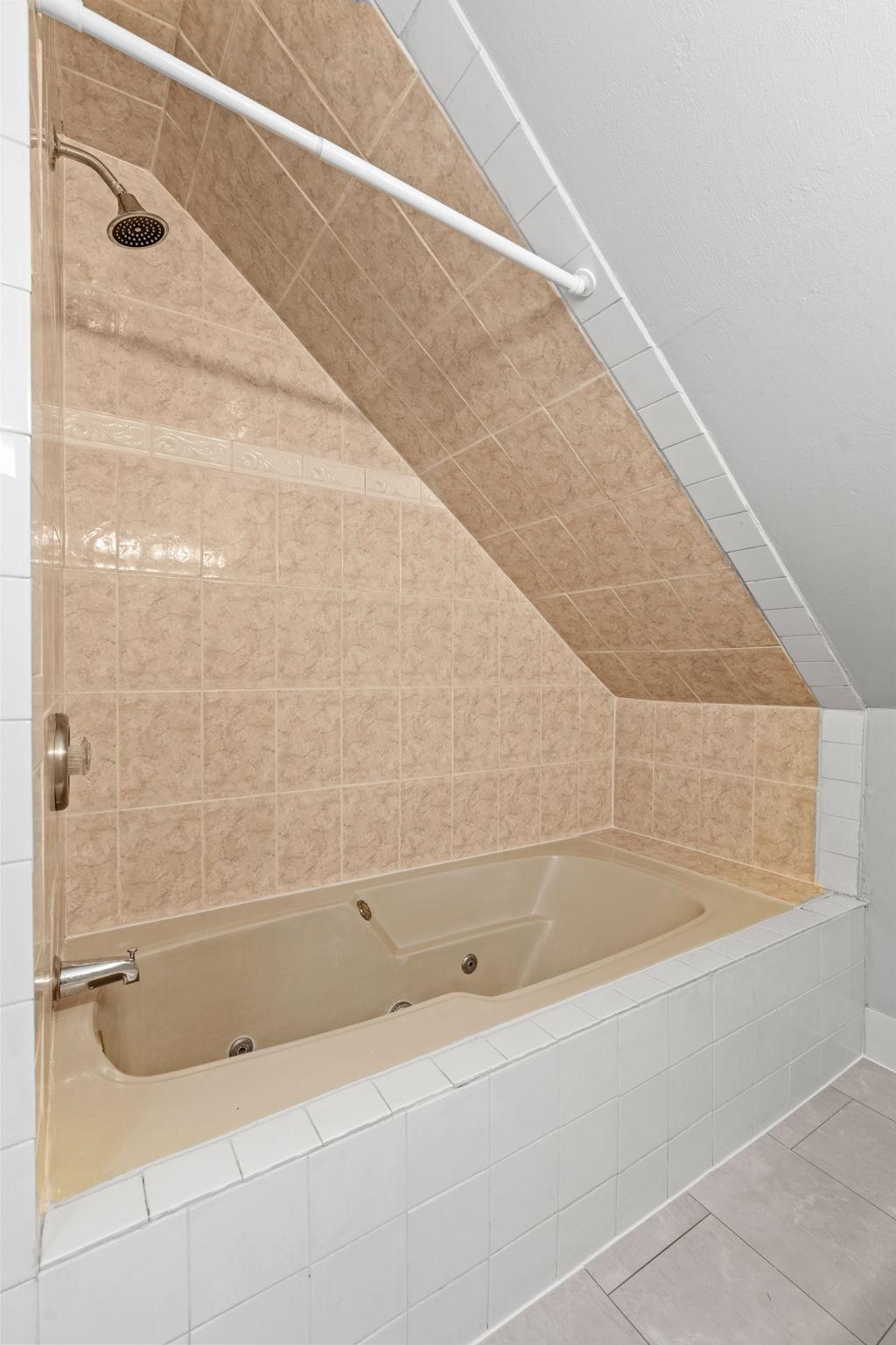 4129 5th Street Ne Property Photo 24