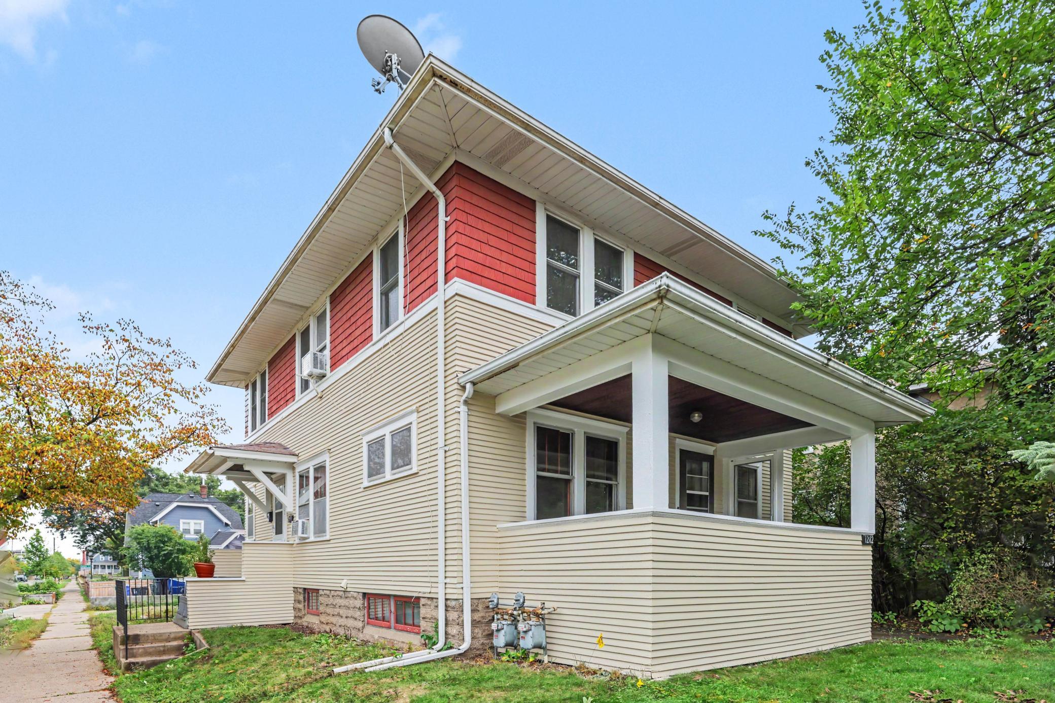 595 Syndicate Street N Property Photo 1