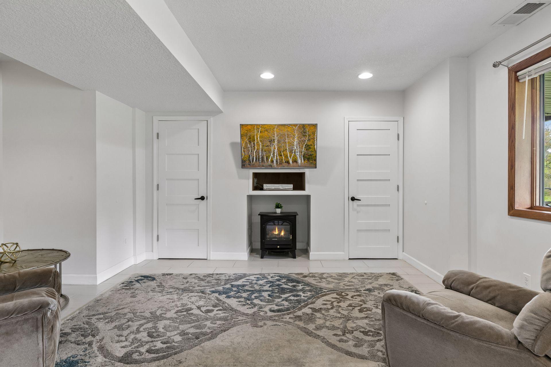 854 Palm Court Property Photo 28