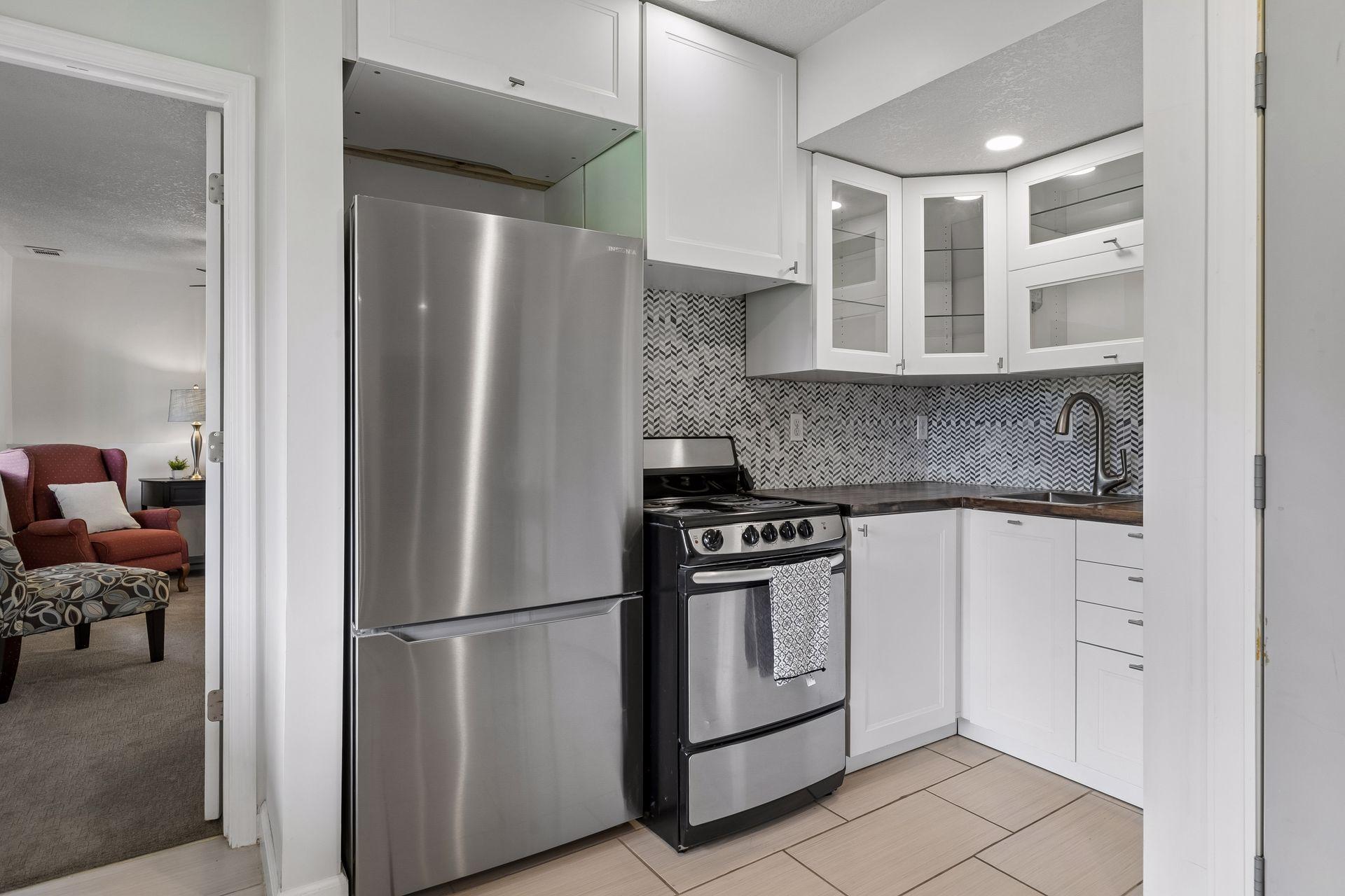 854 Palm Court Property Photo 31