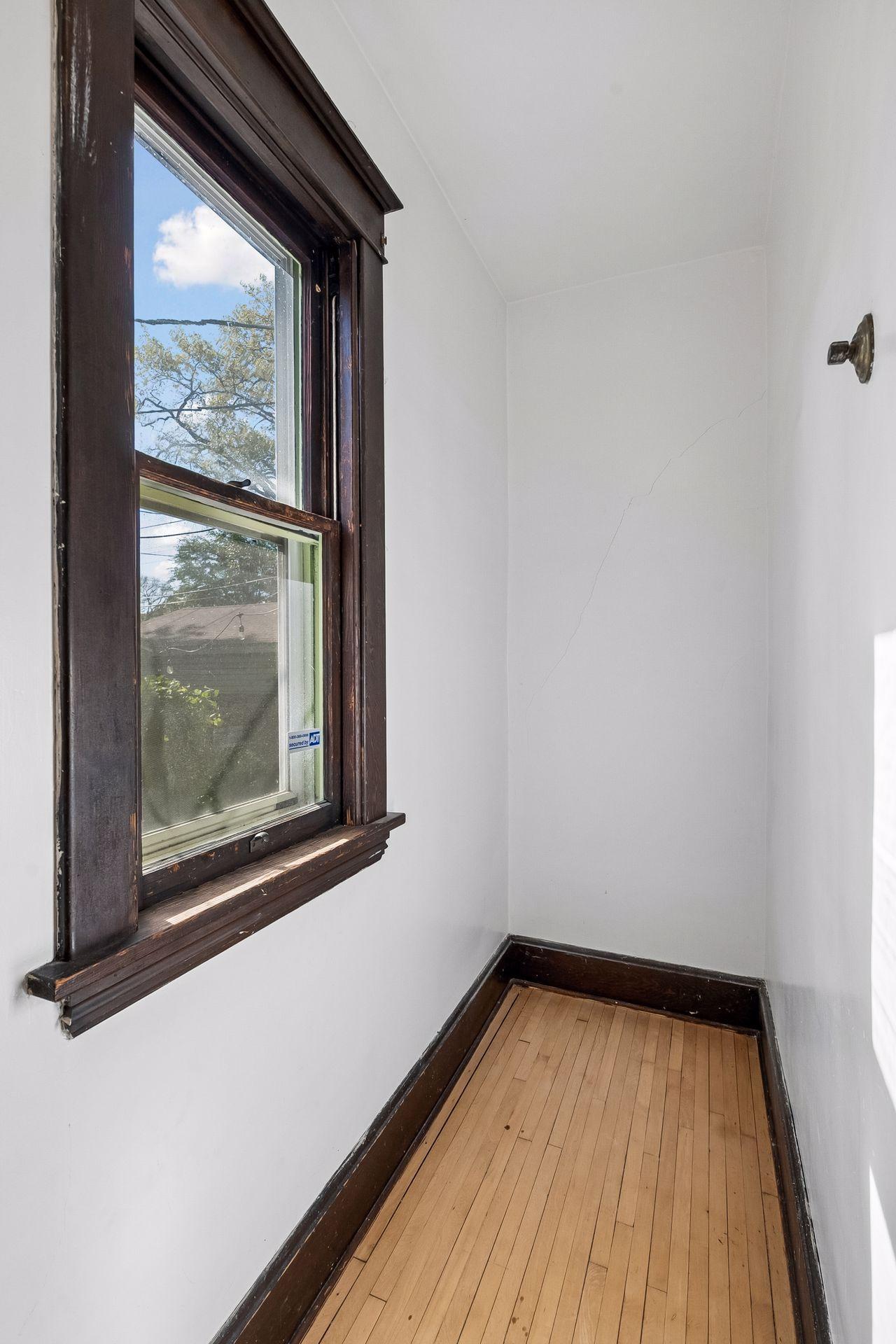 2121 E 22nd Street Property Photo 28
