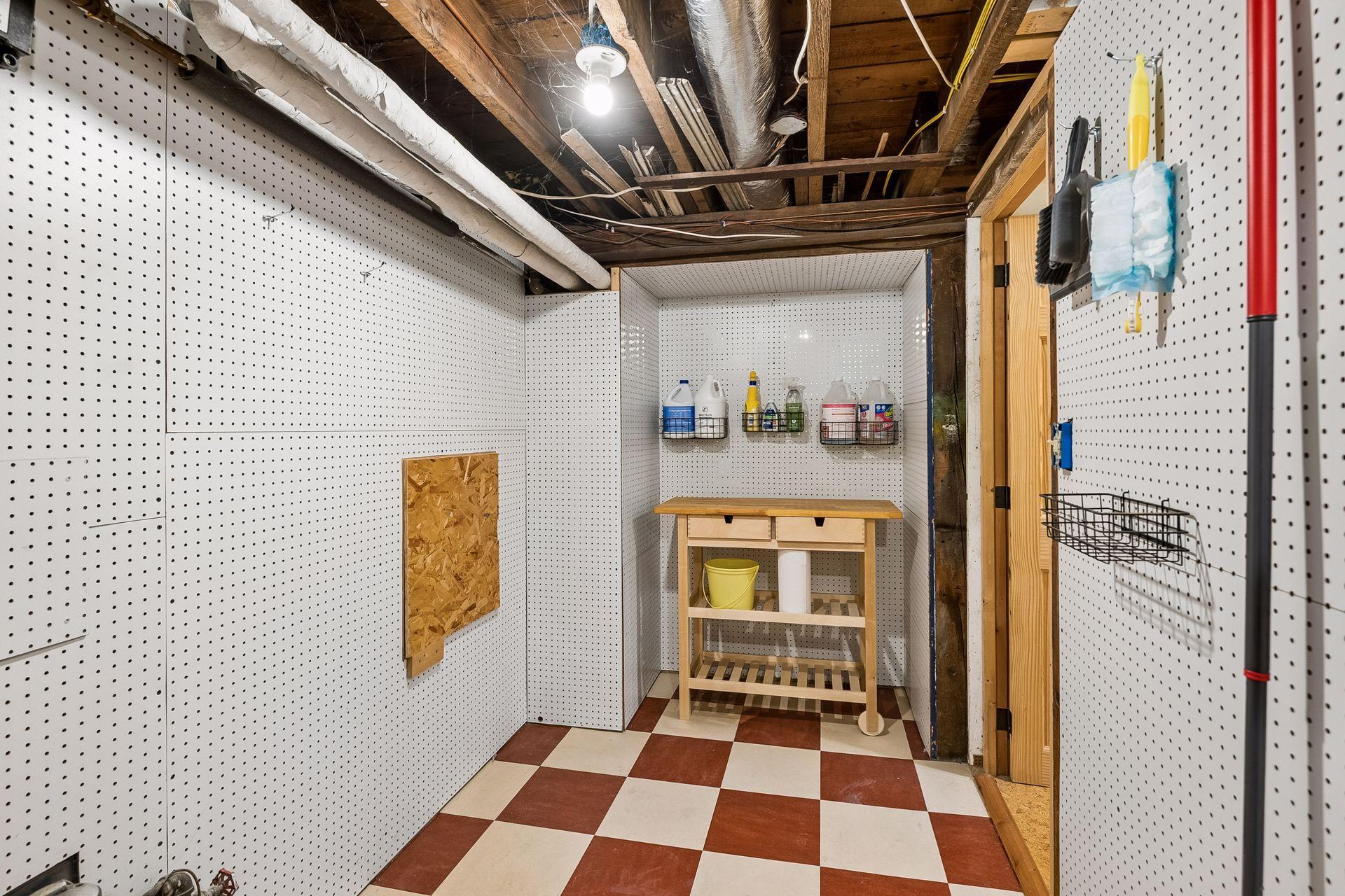 2121 E 22nd Street Property Photo 51