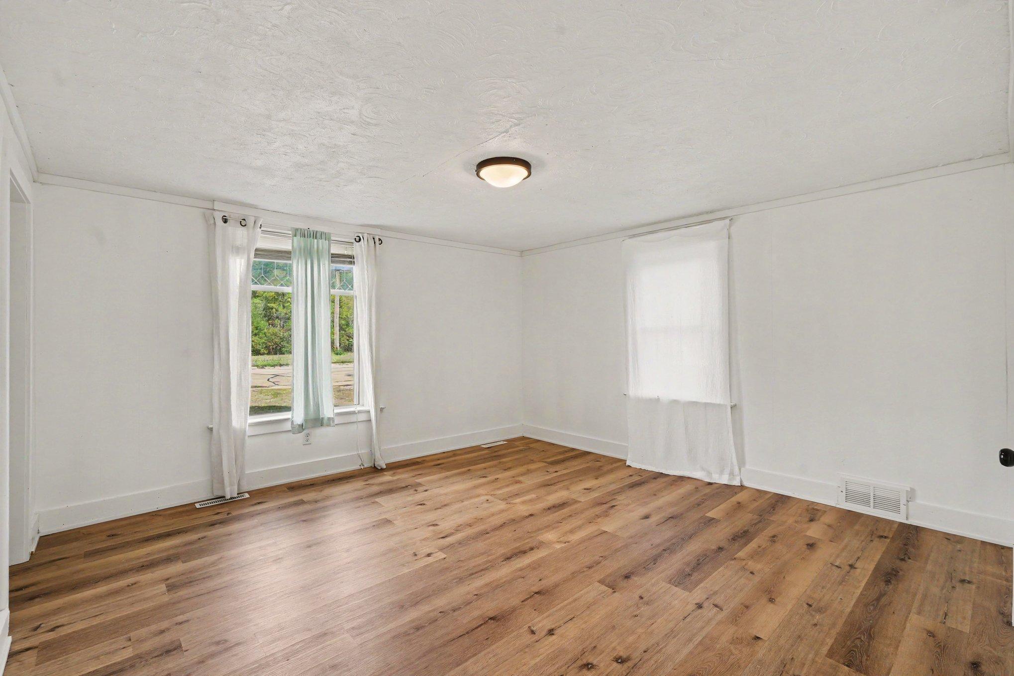 1170 Stoughton Avenue Property Photo 12