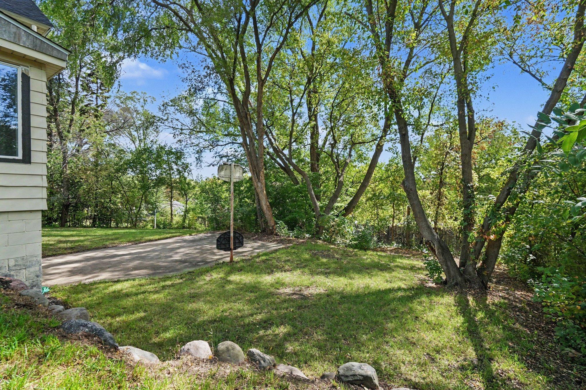 1170 Stoughton Avenue Property Photo 25