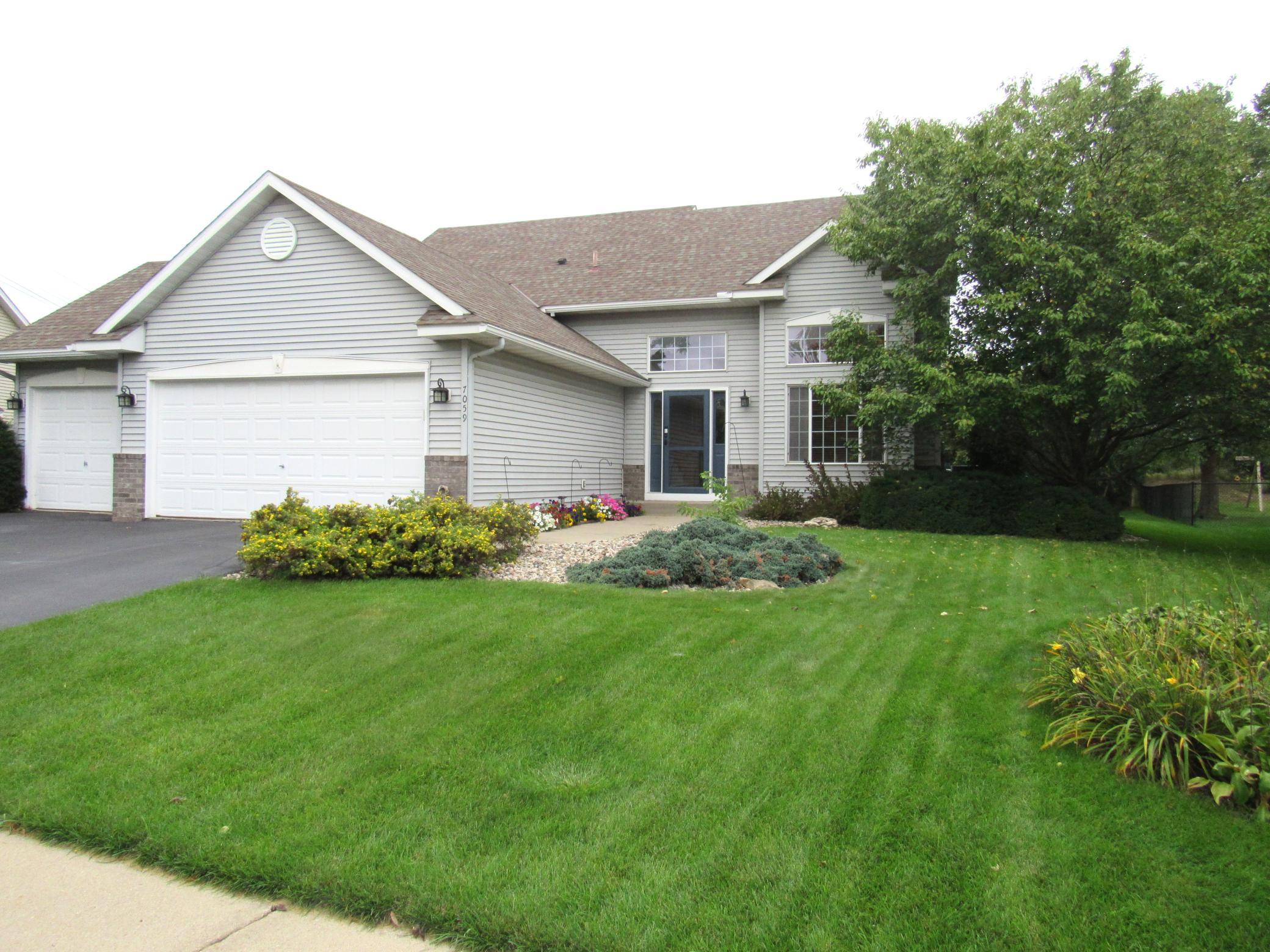 7059 Sussex Lane Property Photo 1
