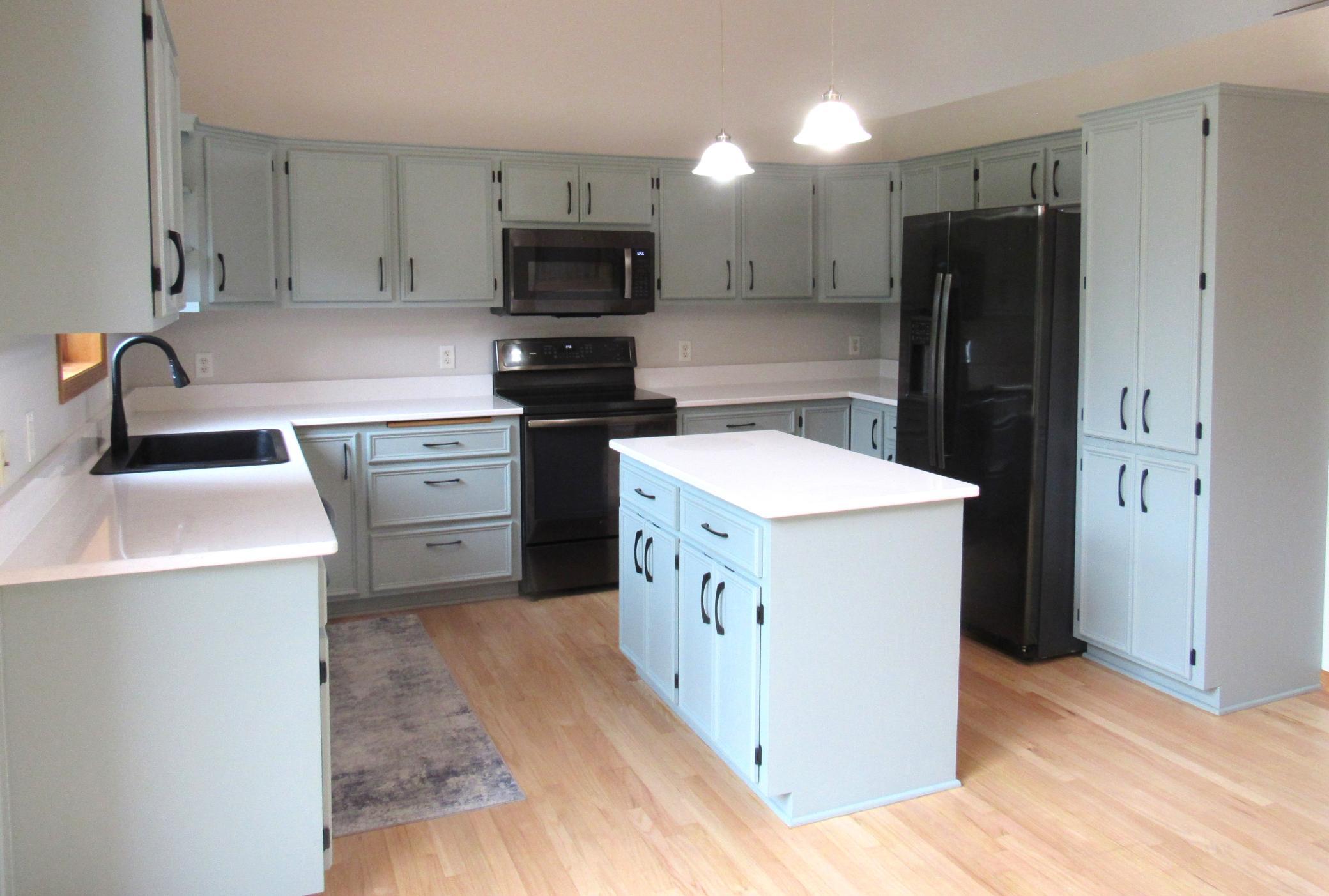 7059 Sussex Lane Property Photo 9