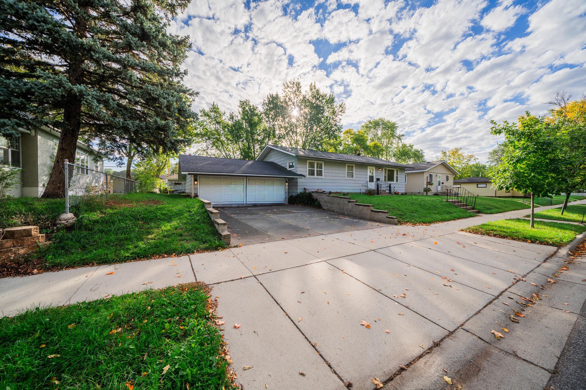 424 24th Avenue N Property Photo 1
