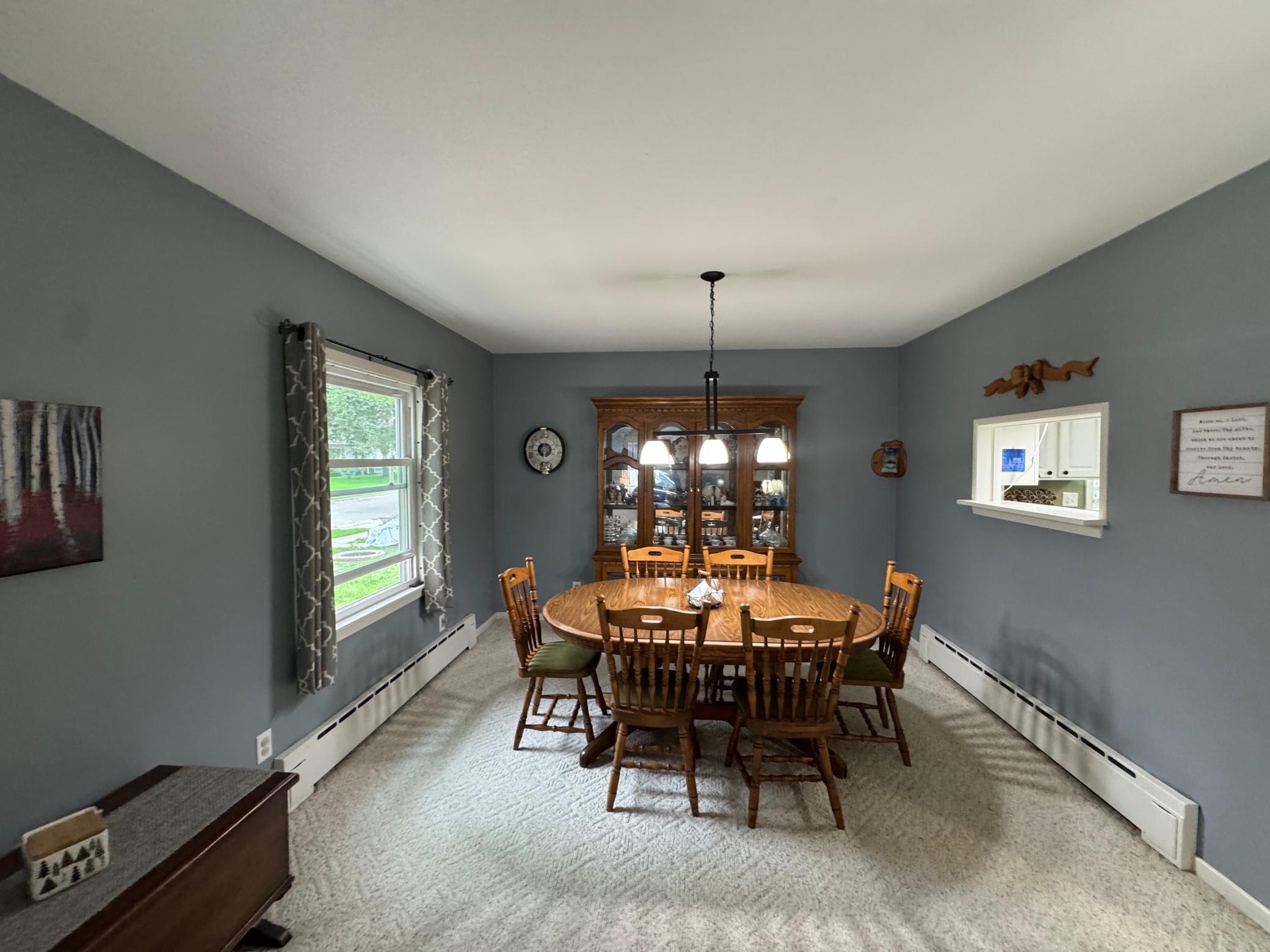 725 3rd Street Se Property Photo 7